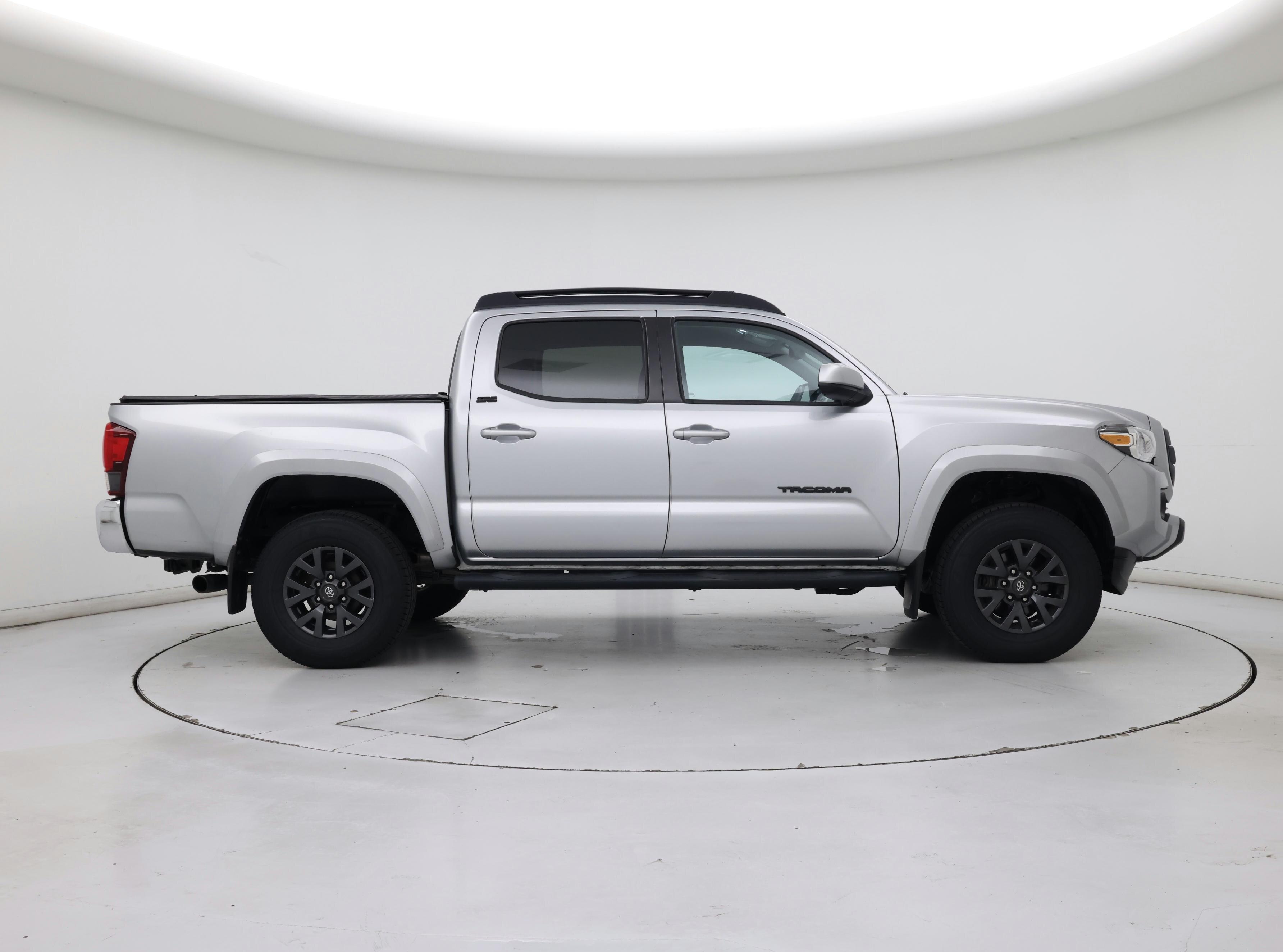 Thumbnail: 2022 Toyota Tacoma - 7