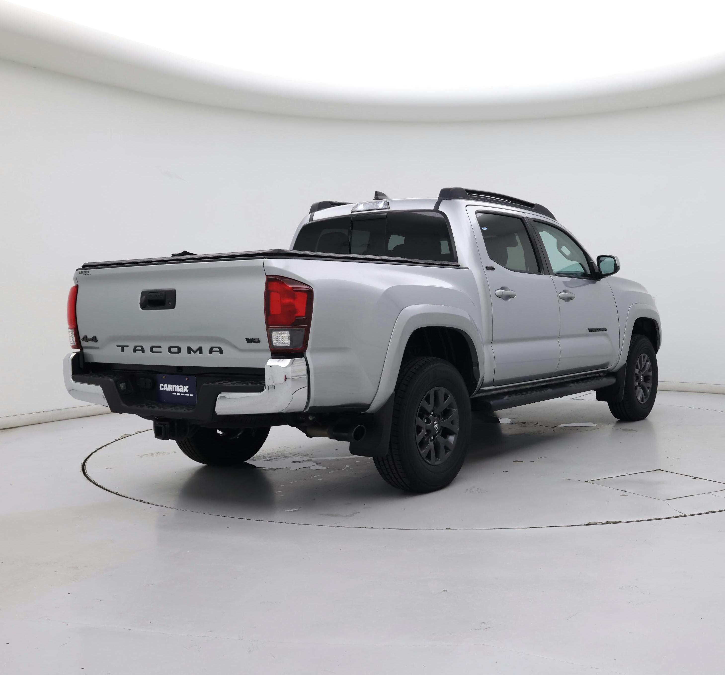 Thumbnail: 2022 Toyota Tacoma - 8