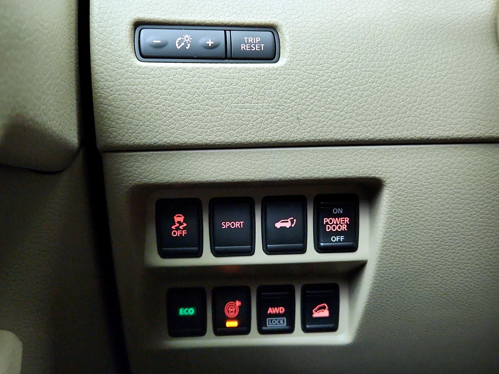 Thumbnail: 2016 Nissan Rogue - 13