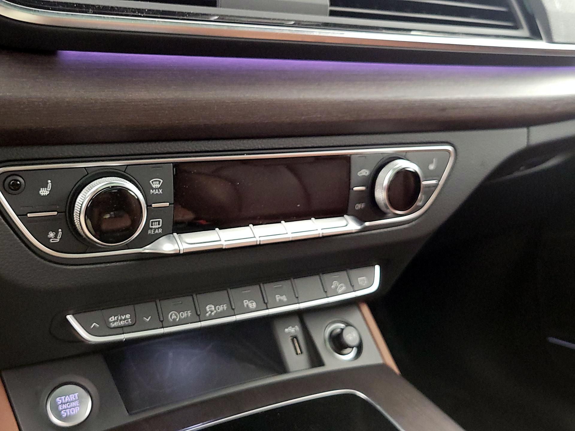 Thumbnail: 2021 Audi Q5 - 17