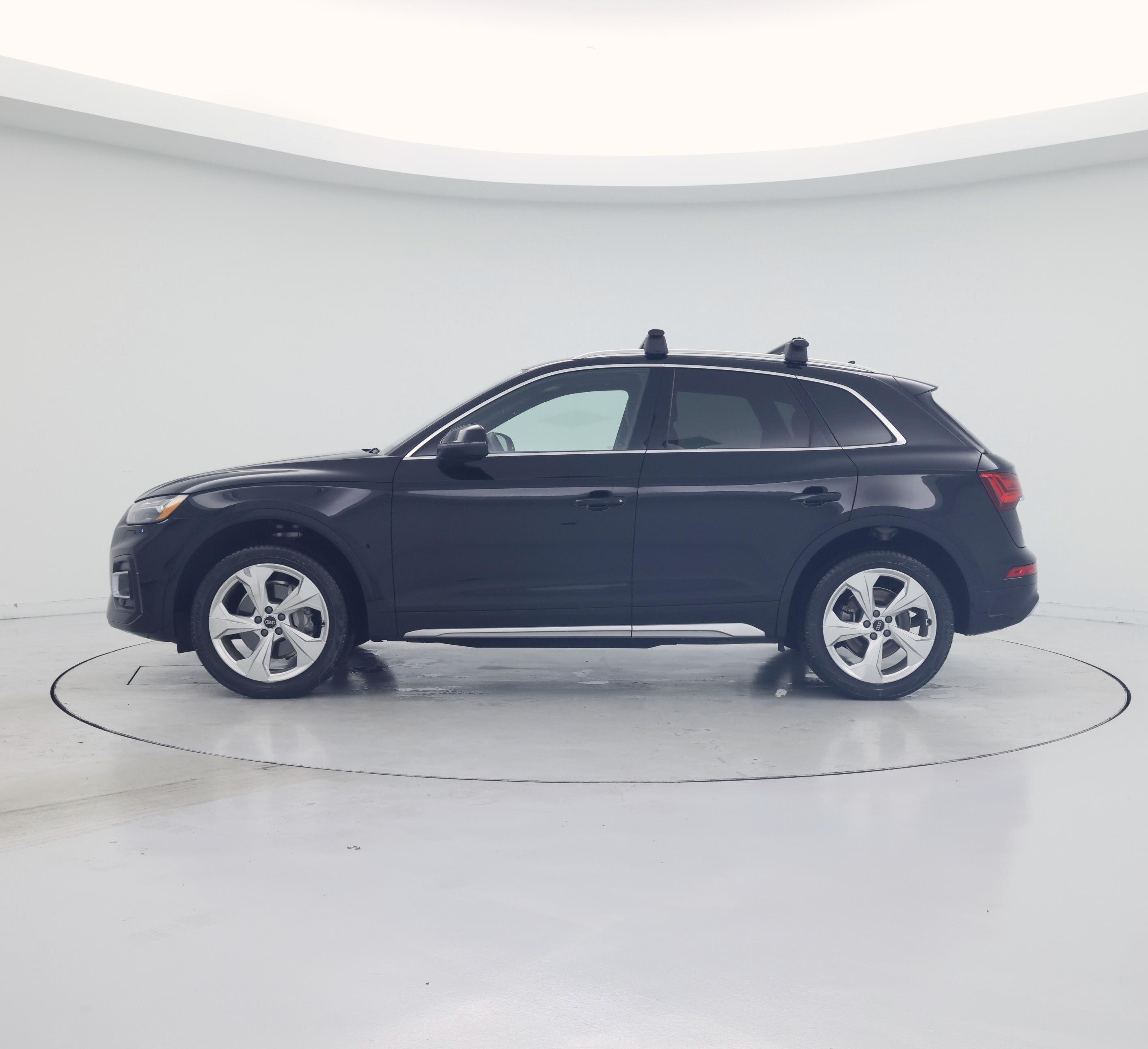 Thumbnail: 2021 Audi Q5 - 3