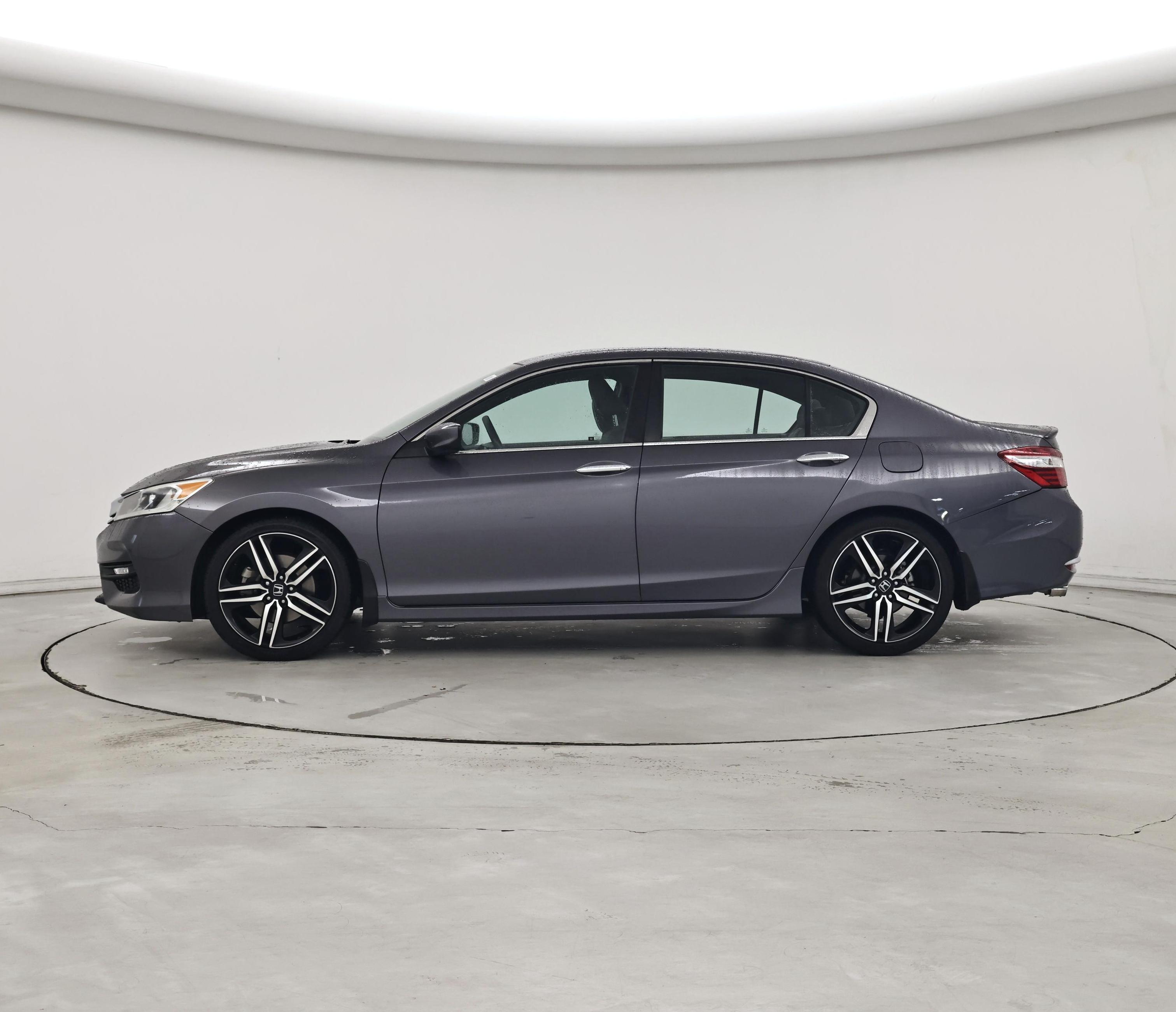 Thumbnail: 2017 Honda Accord - 3