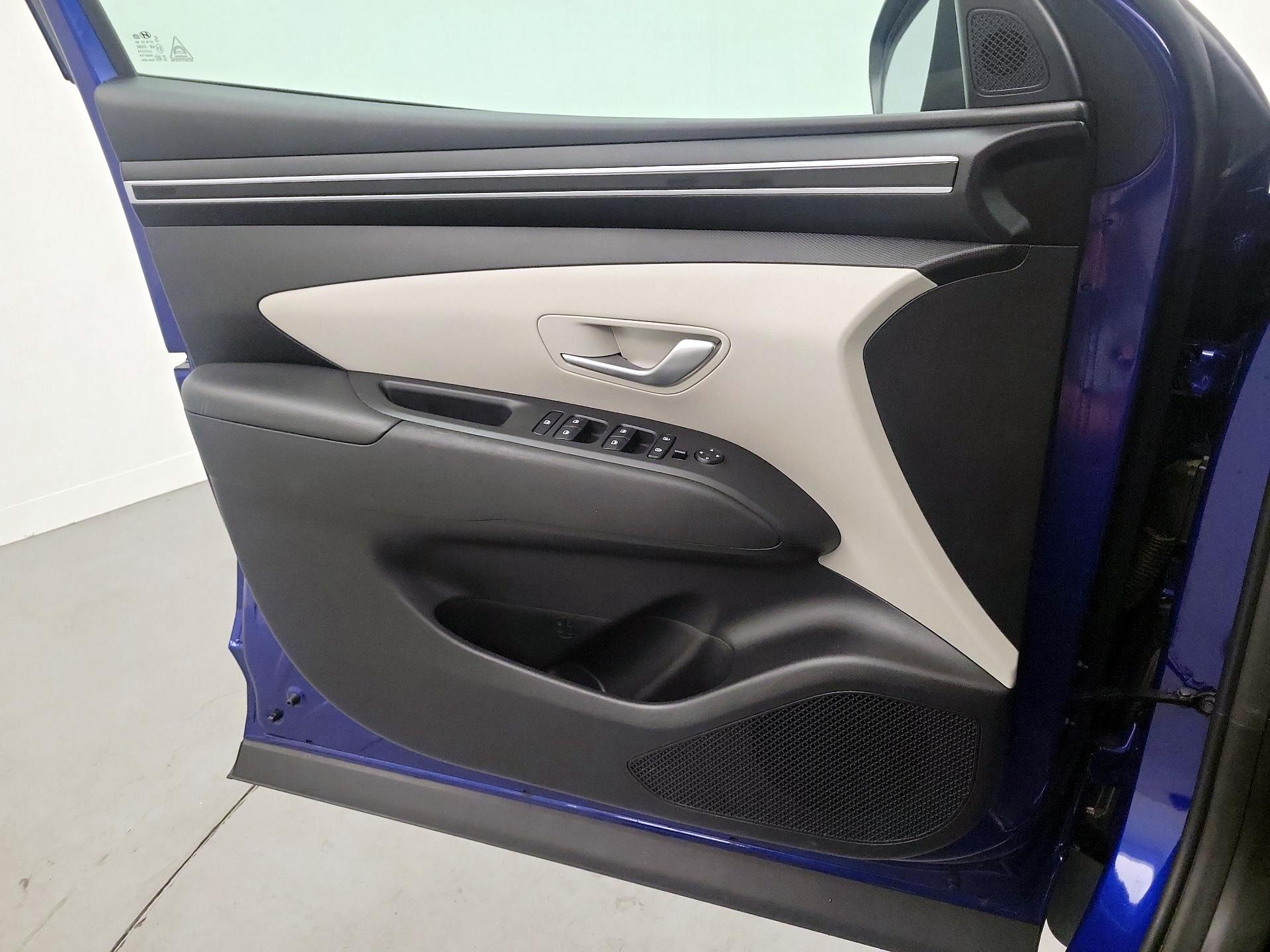 Thumbnail: 2023 Hyundai Tucson - 10