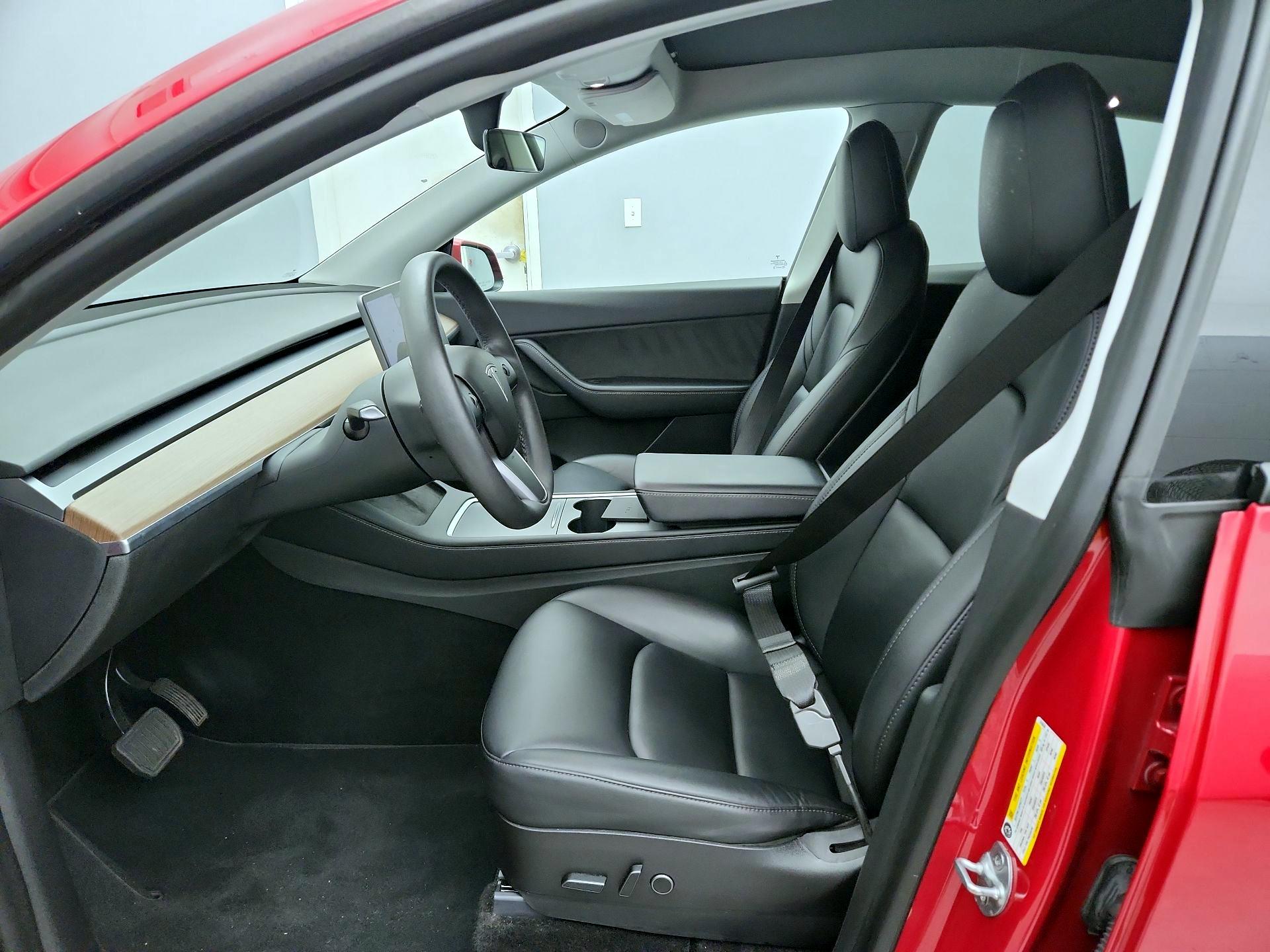 Thumbnail: 2022 Tesla Model Y - 11