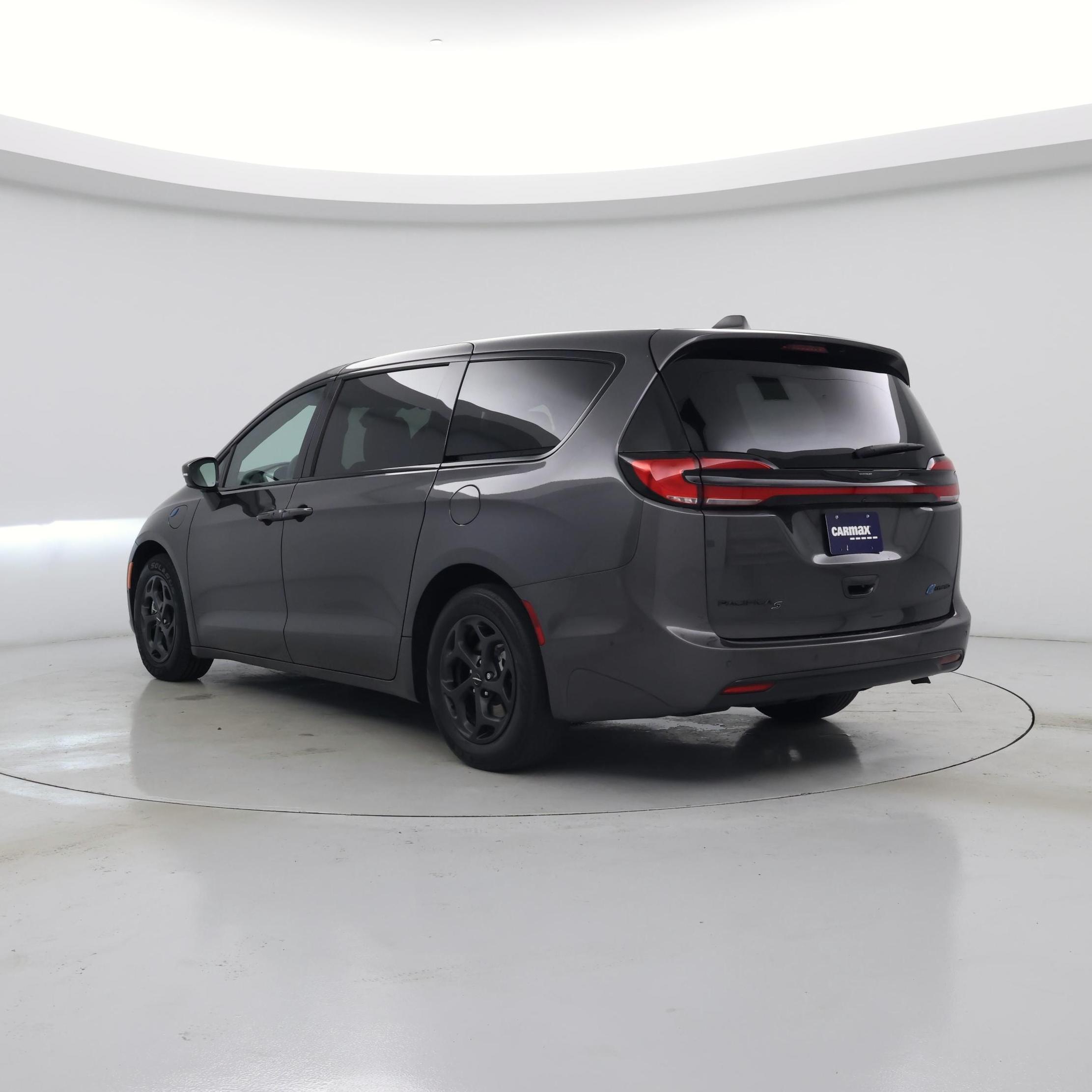 Thumbnail: 2022 Chrysler Pacifica - 2