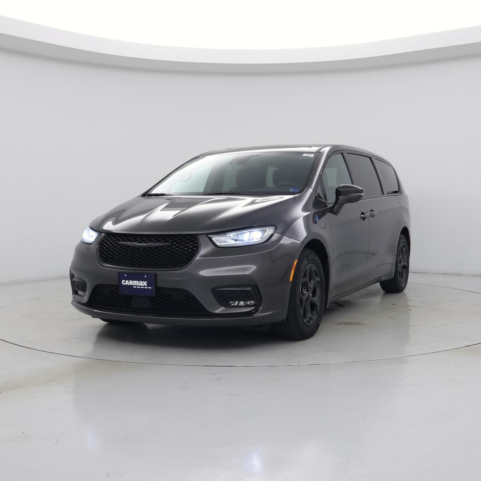Thumbnail: 2022 Chrysler Pacifica - 4
