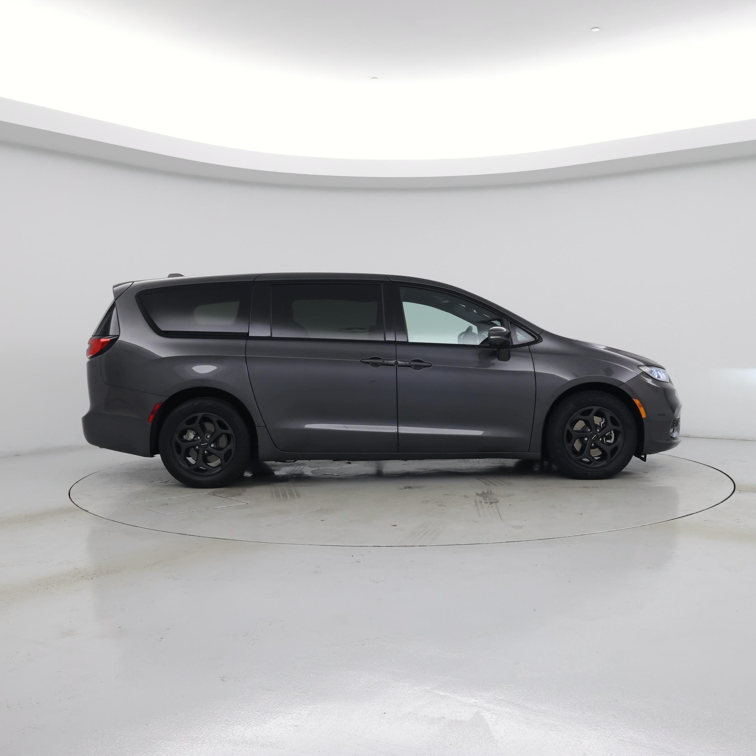 Thumbnail: 2022 Chrysler Pacifica - 7