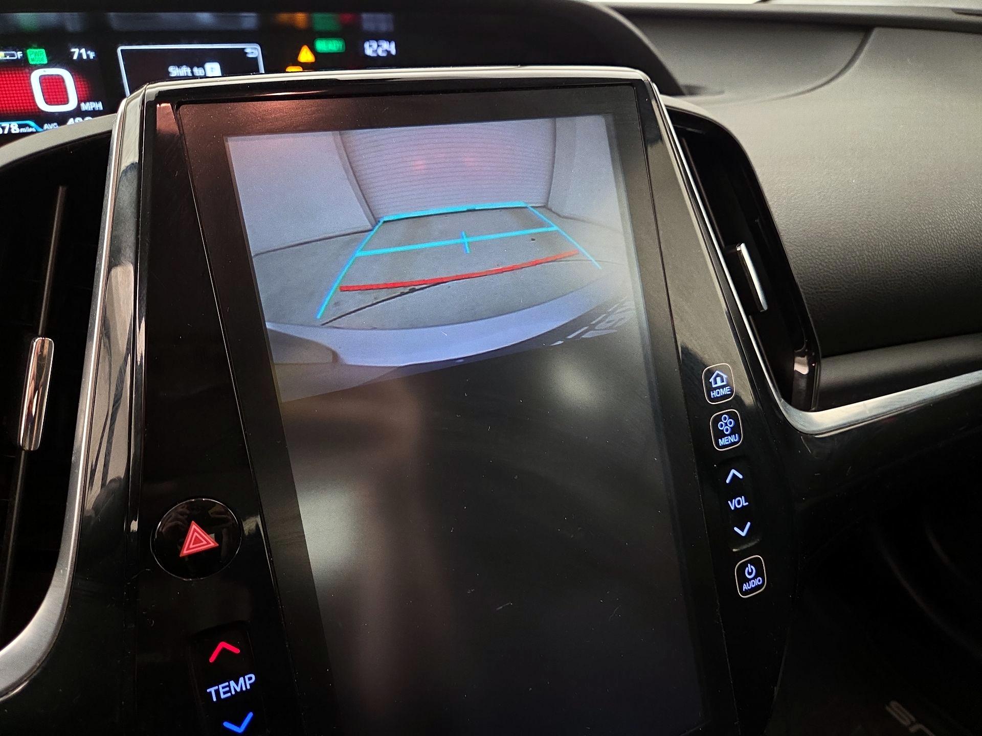 Thumbnail: 2018 Toyota Prius - 14