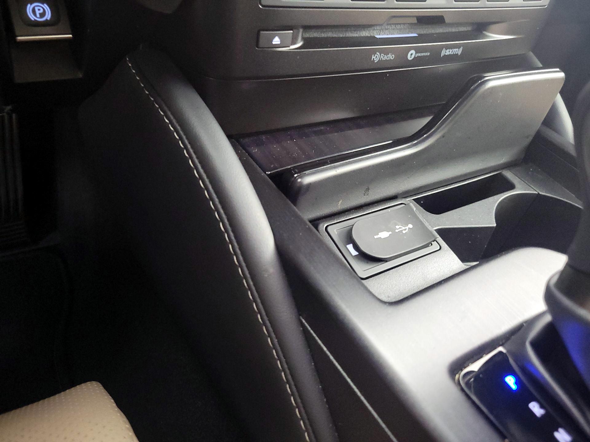 Thumbnail: 2019 Lexus ES - 19