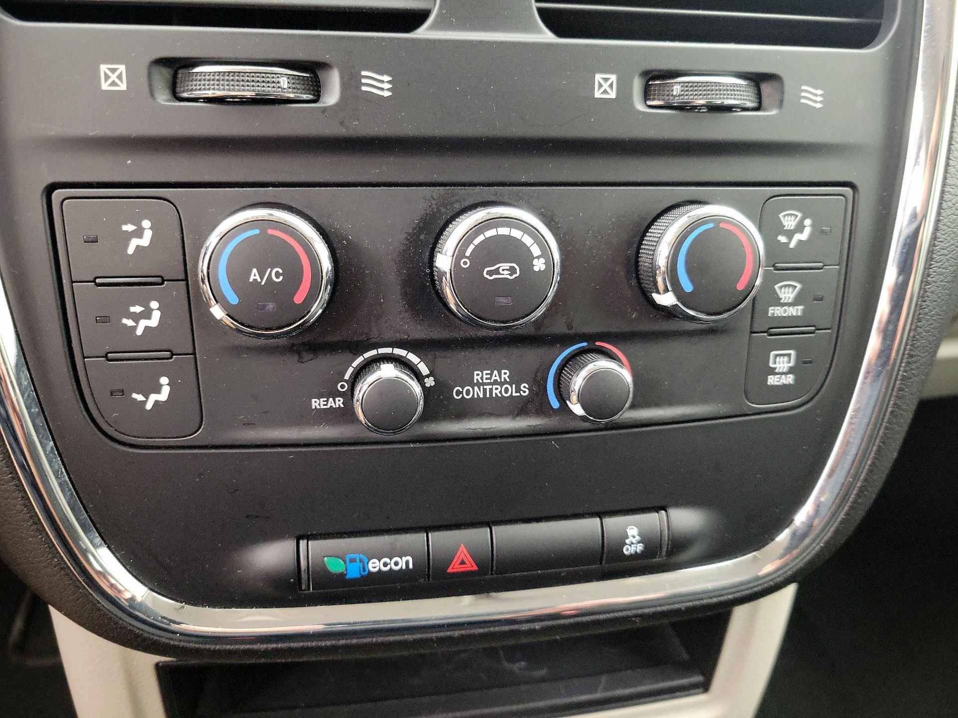 Thumbnail: 2019 Dodge Grand Caravan - 16