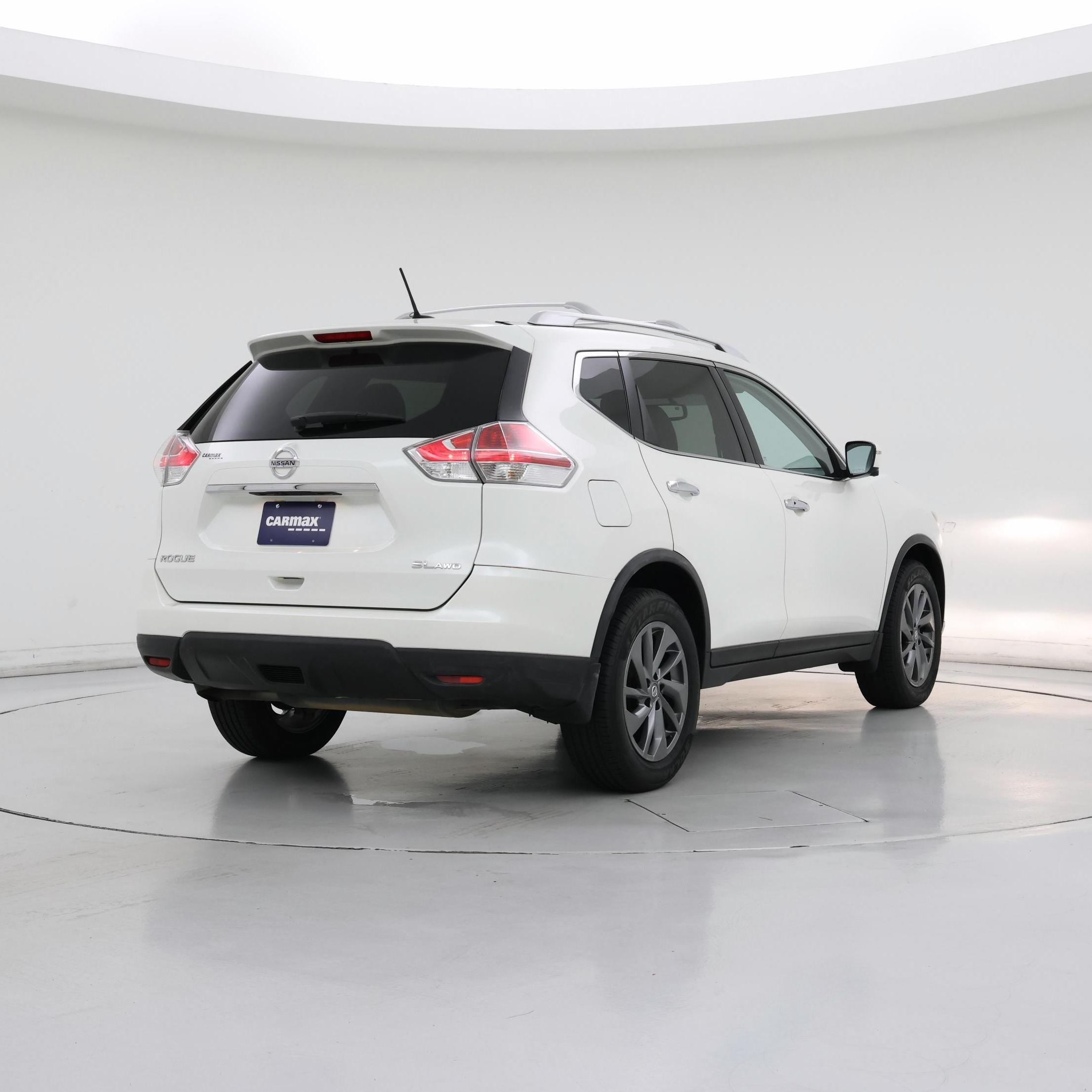 Thumbnail: 2016 Nissan Rogue - 8