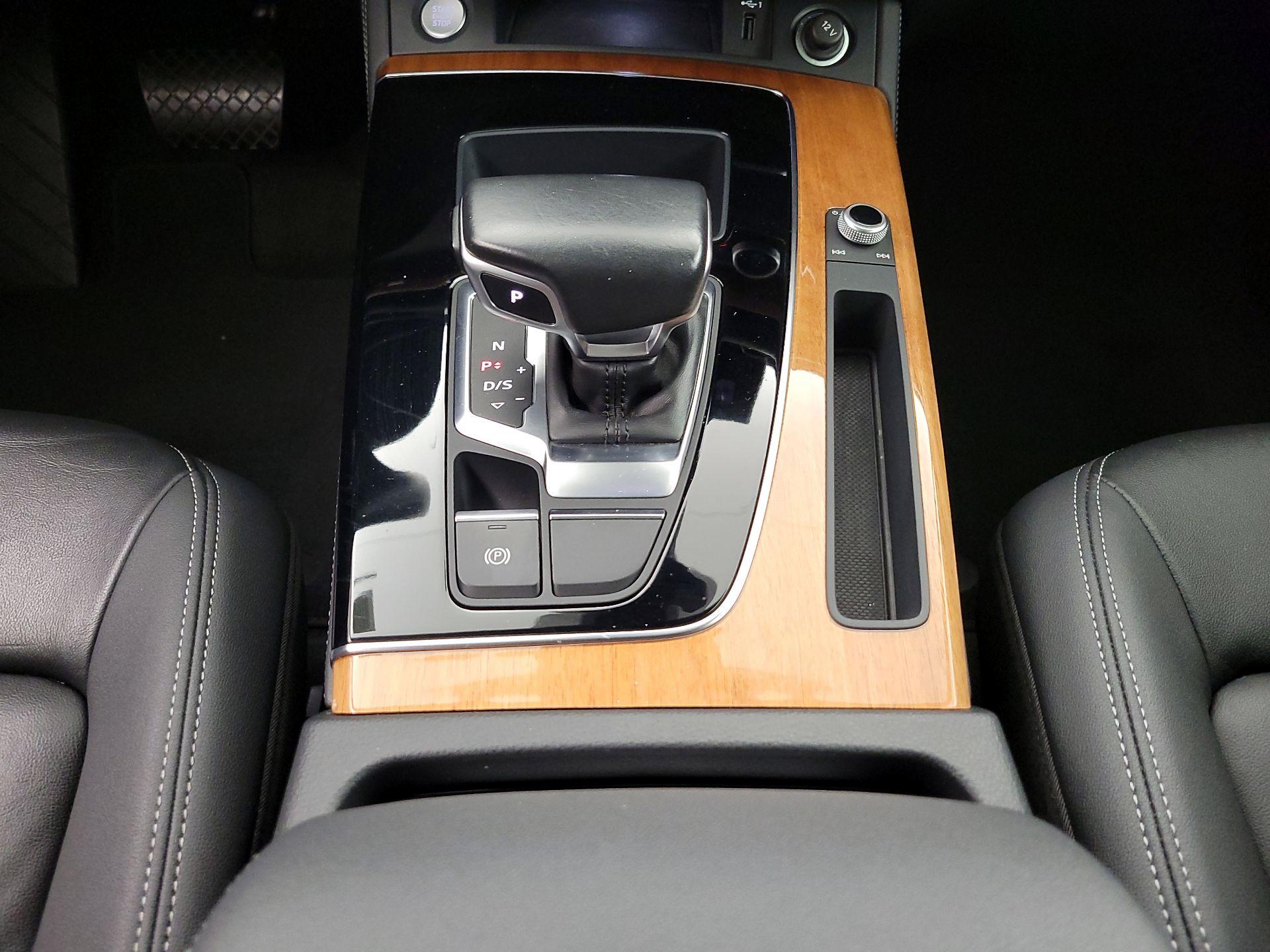 Thumbnail: 2021 Audi Q5 - 17
