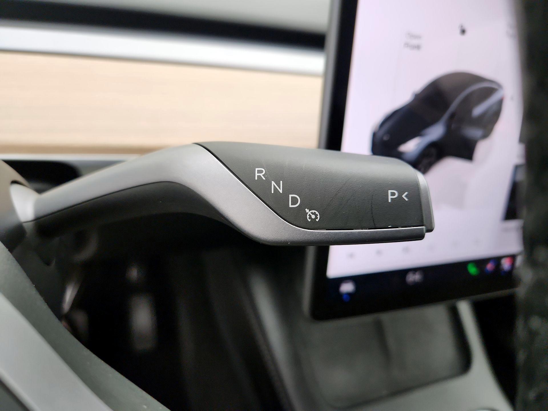 Thumbnail: 2025 Tesla Model Y - 17