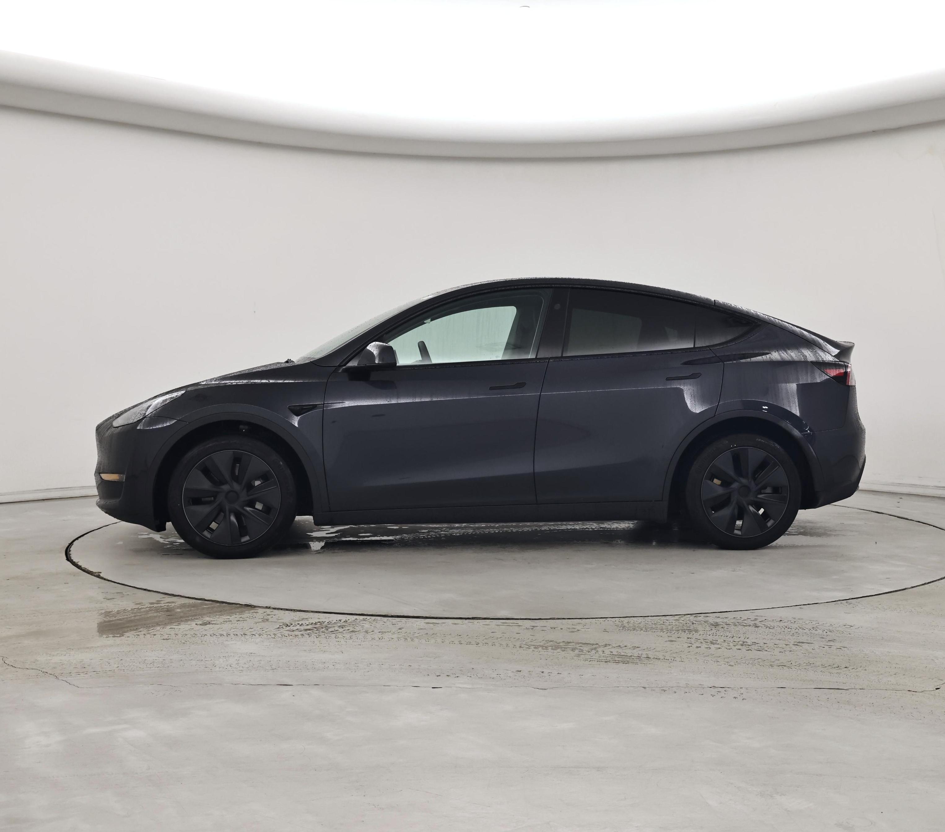 Thumbnail: 2025 Tesla Model Y - 3