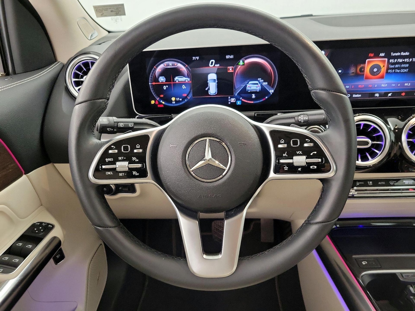2021 Mercedes-Benz GLA GLA250 - Photo 11