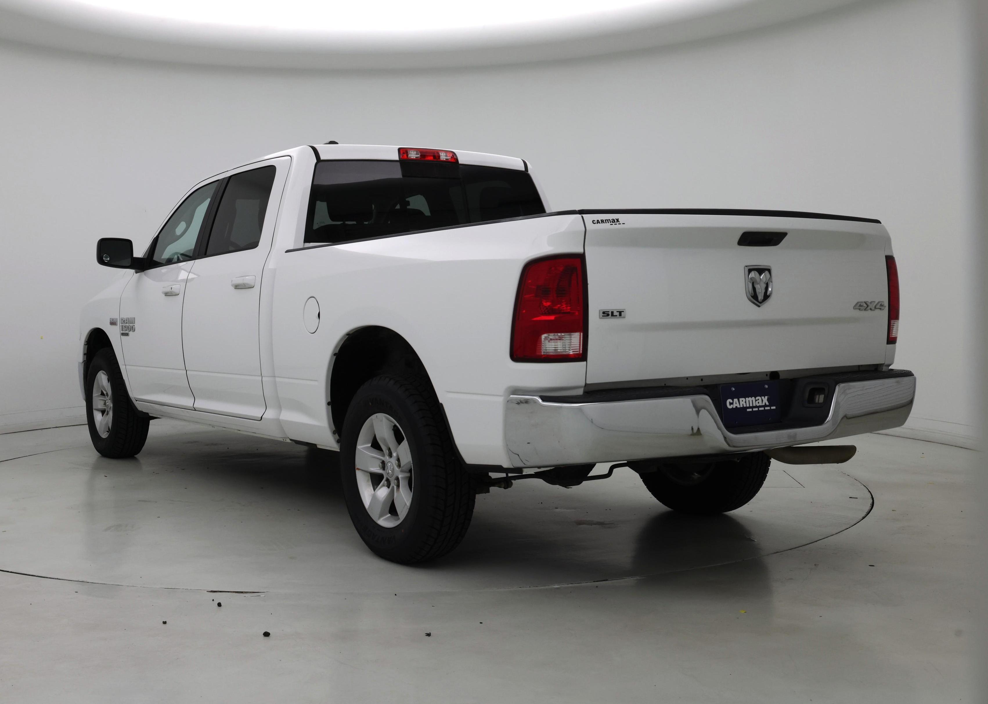 Thumbnail: 2020 RAM 1500 Classic - 2