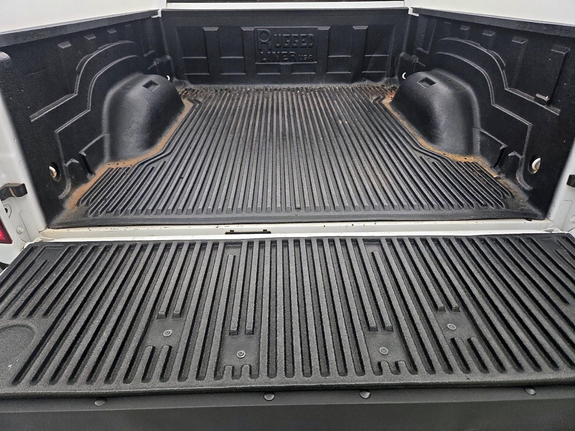 Thumbnail: 2020 RAM 1500 Classic - 20