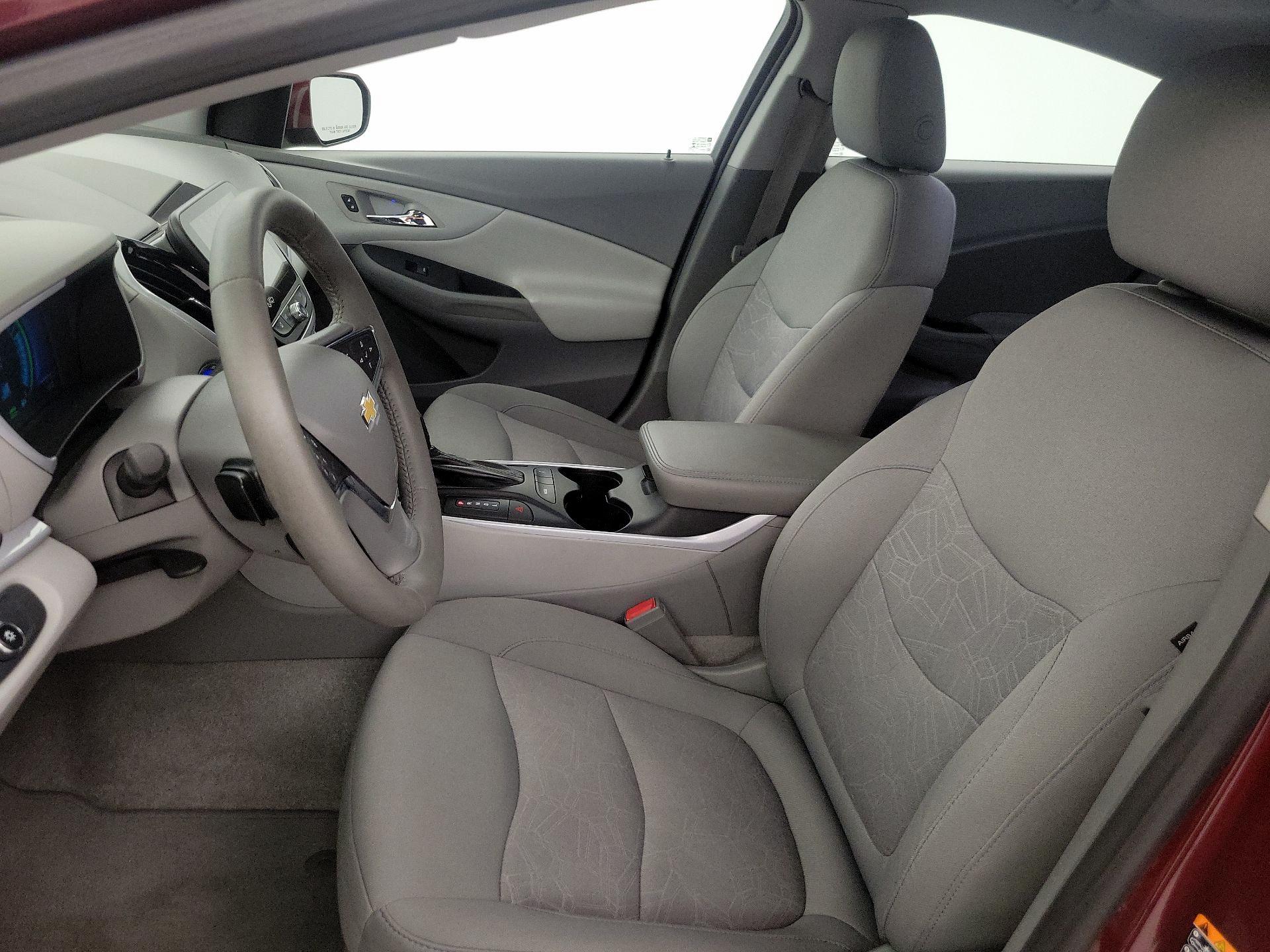 Thumbnail: 2016 Chevrolet Volt - 11