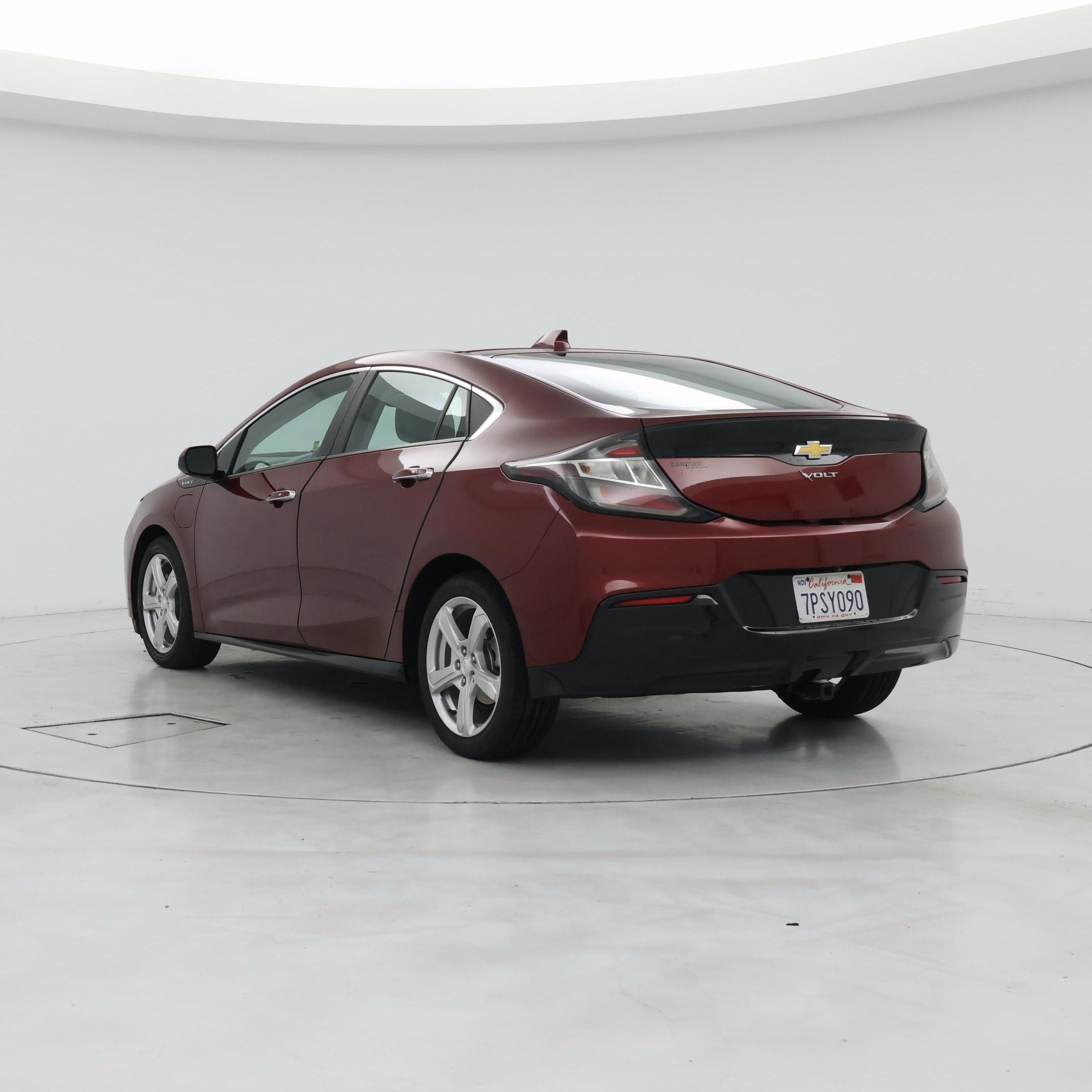 Thumbnail: 2016 Chevrolet Volt - 2