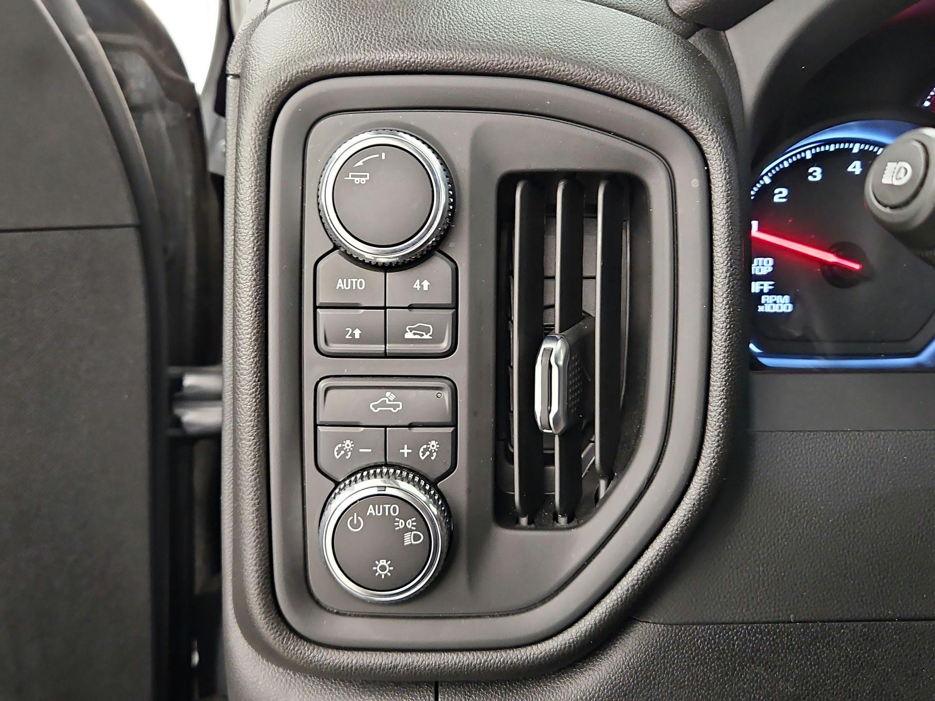 Thumbnail: 2024 GMC Sierra 1500 - 13