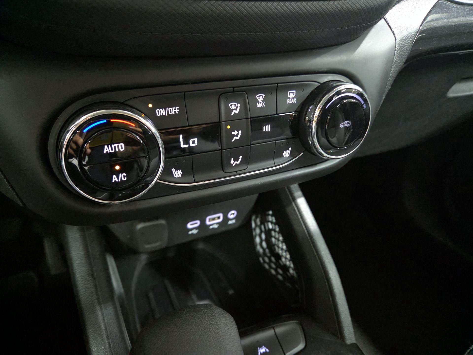 Thumbnail: 2022 Chevrolet TrailBlazer - 16