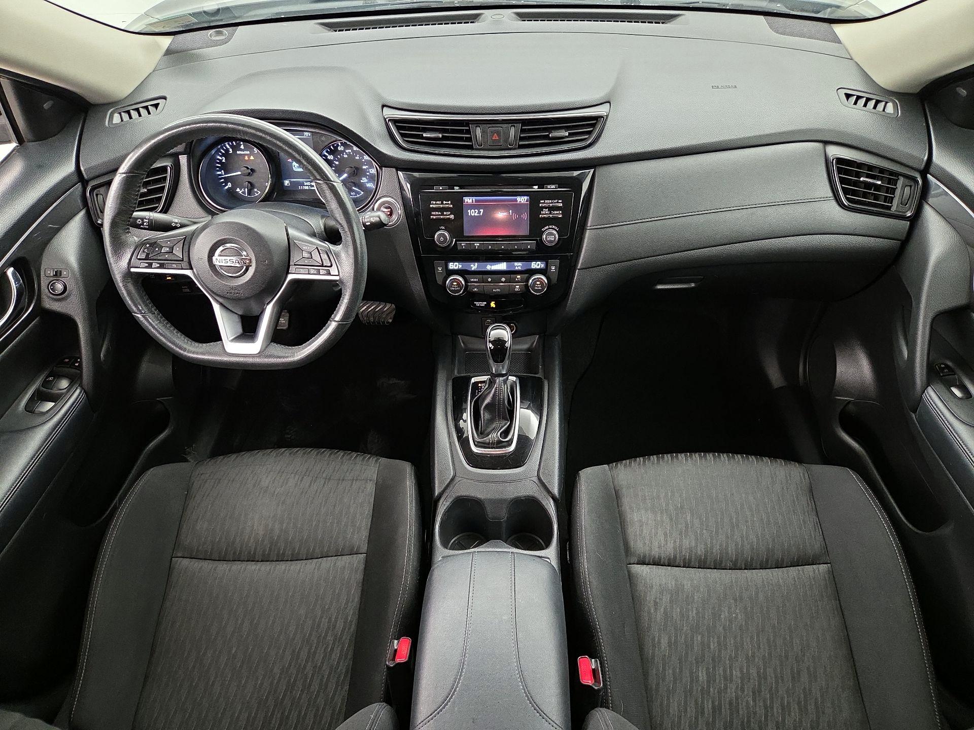 Thumbnail: 2017 Nissan Rogue - 9