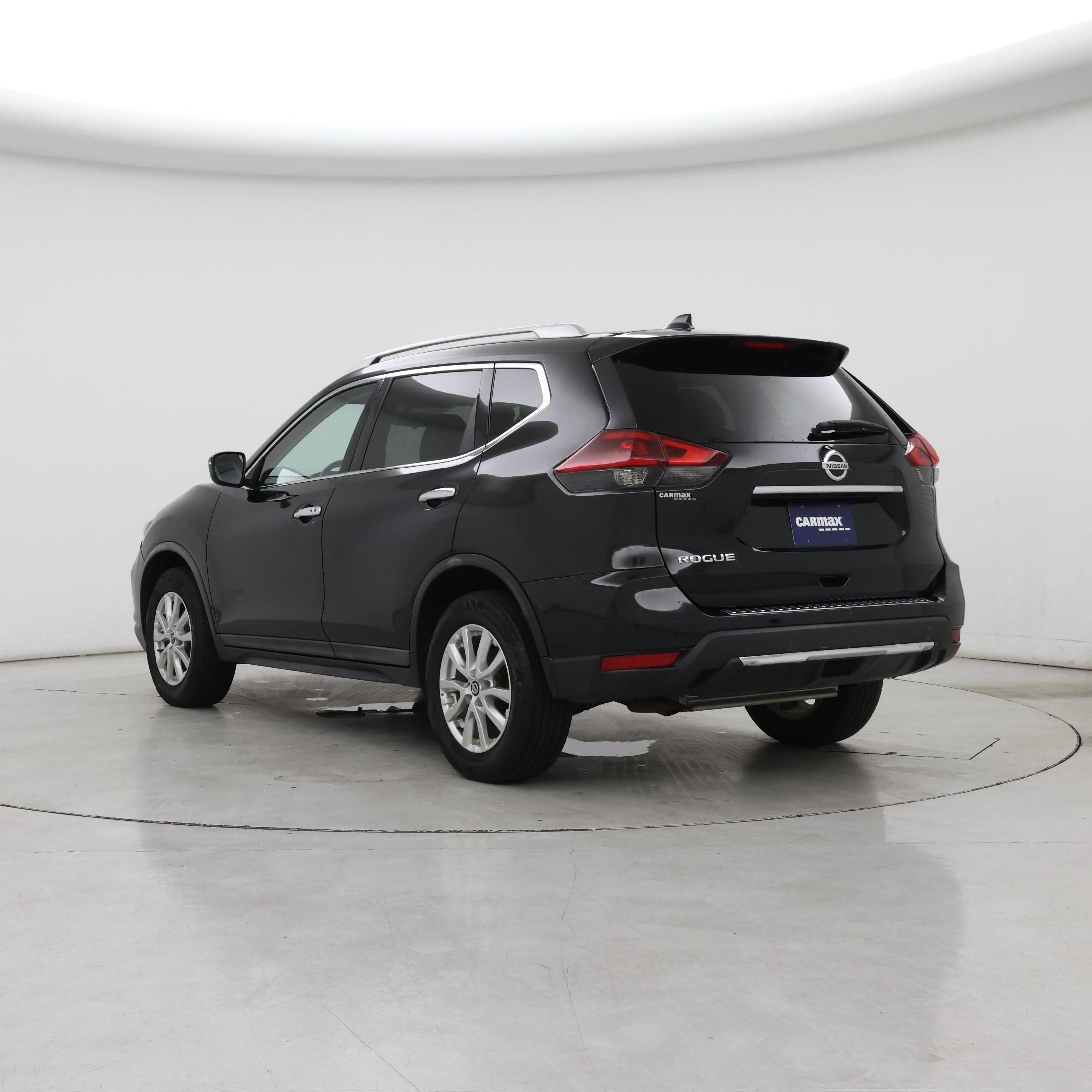 Thumbnail: 2017 Nissan Rogue - 2