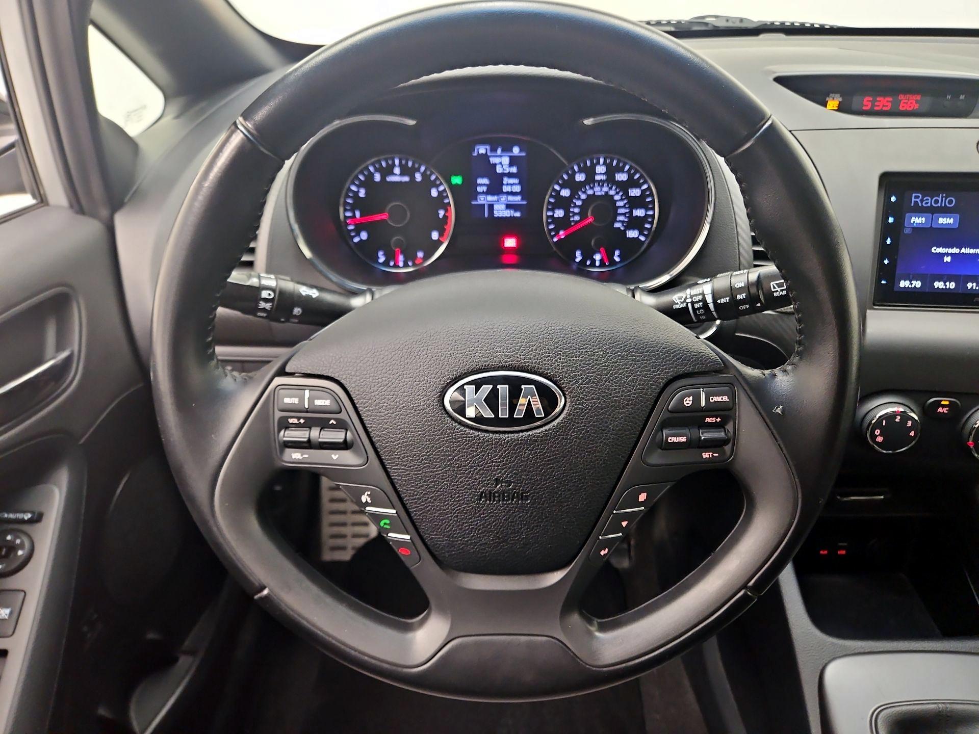 Thumbnail: 2016 Kia Forte - 10