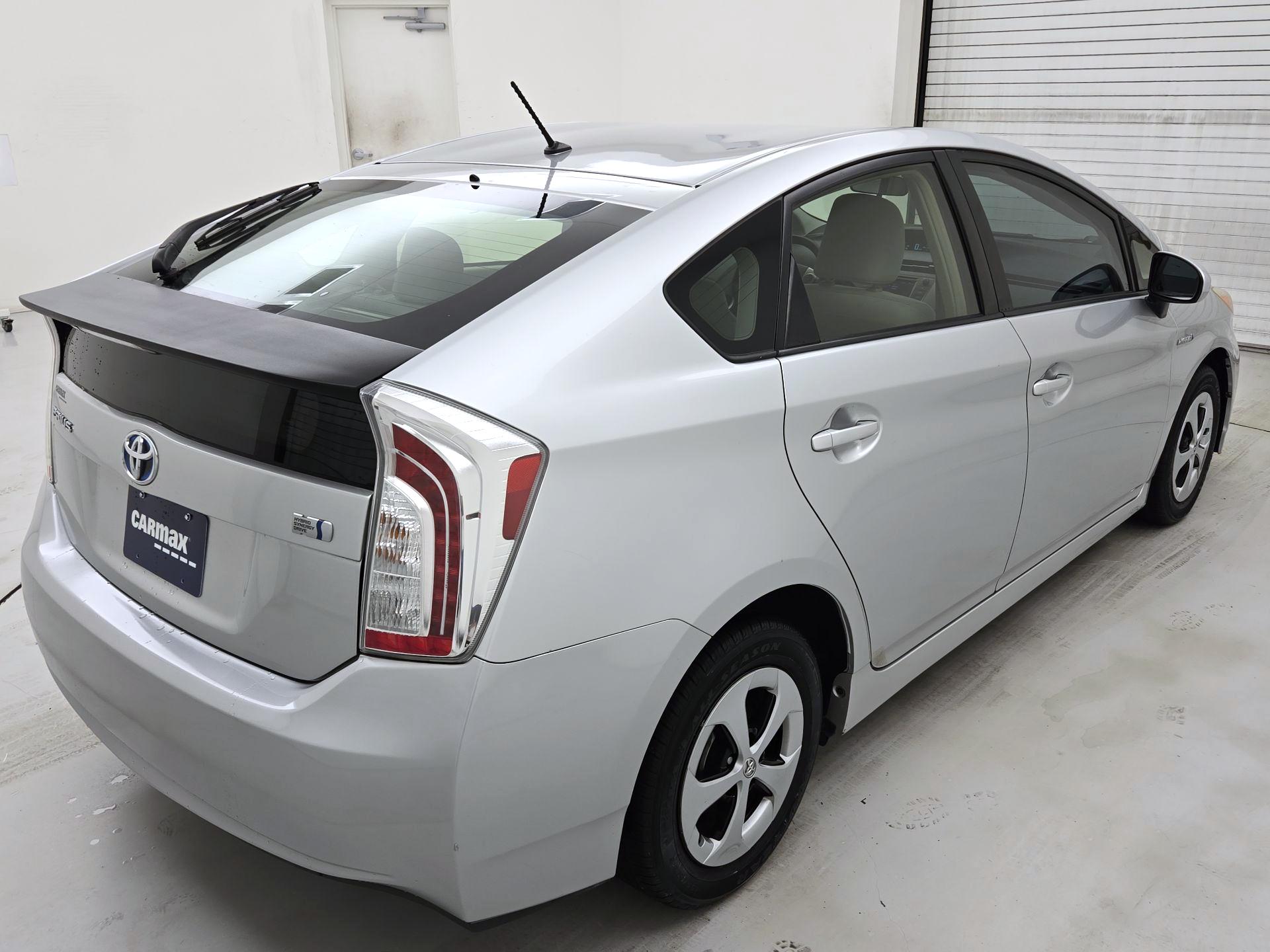 Thumbnail: 2014 Toyota Prius - 5