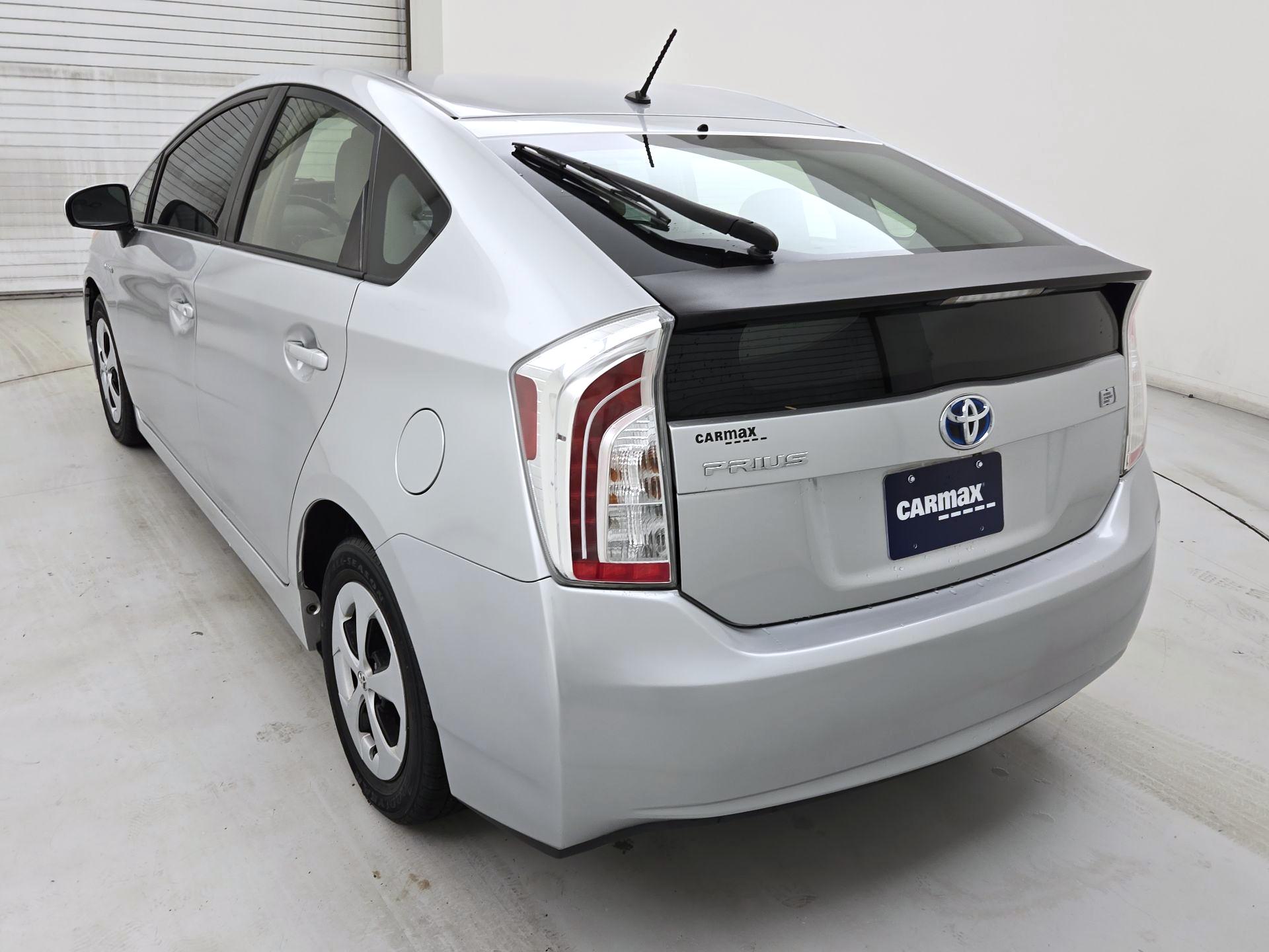 Thumbnail: 2014 Toyota Prius - 7