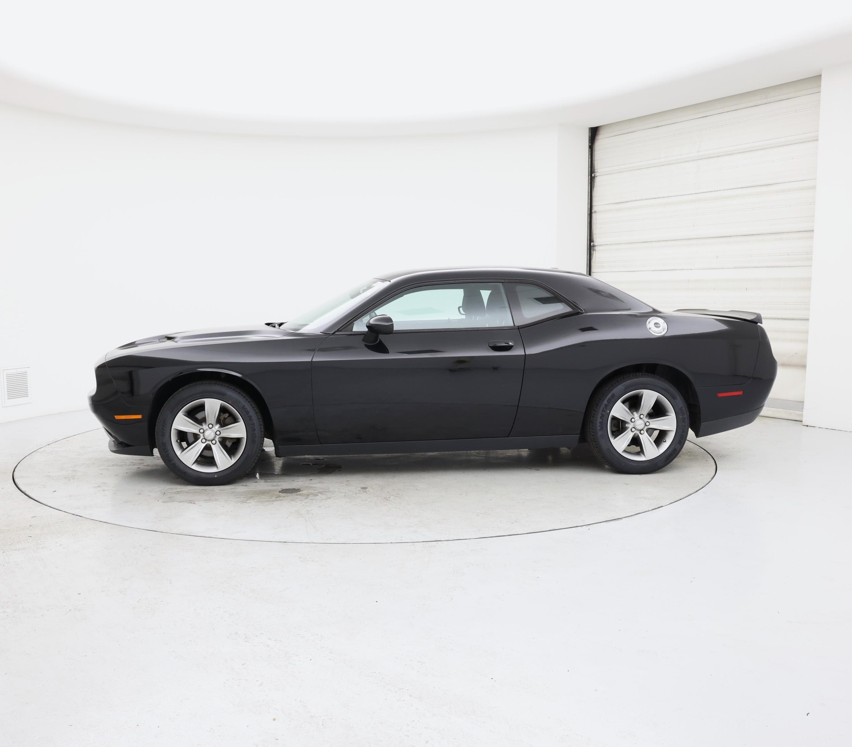 Thumbnail: 2020 Dodge Challenger - 3