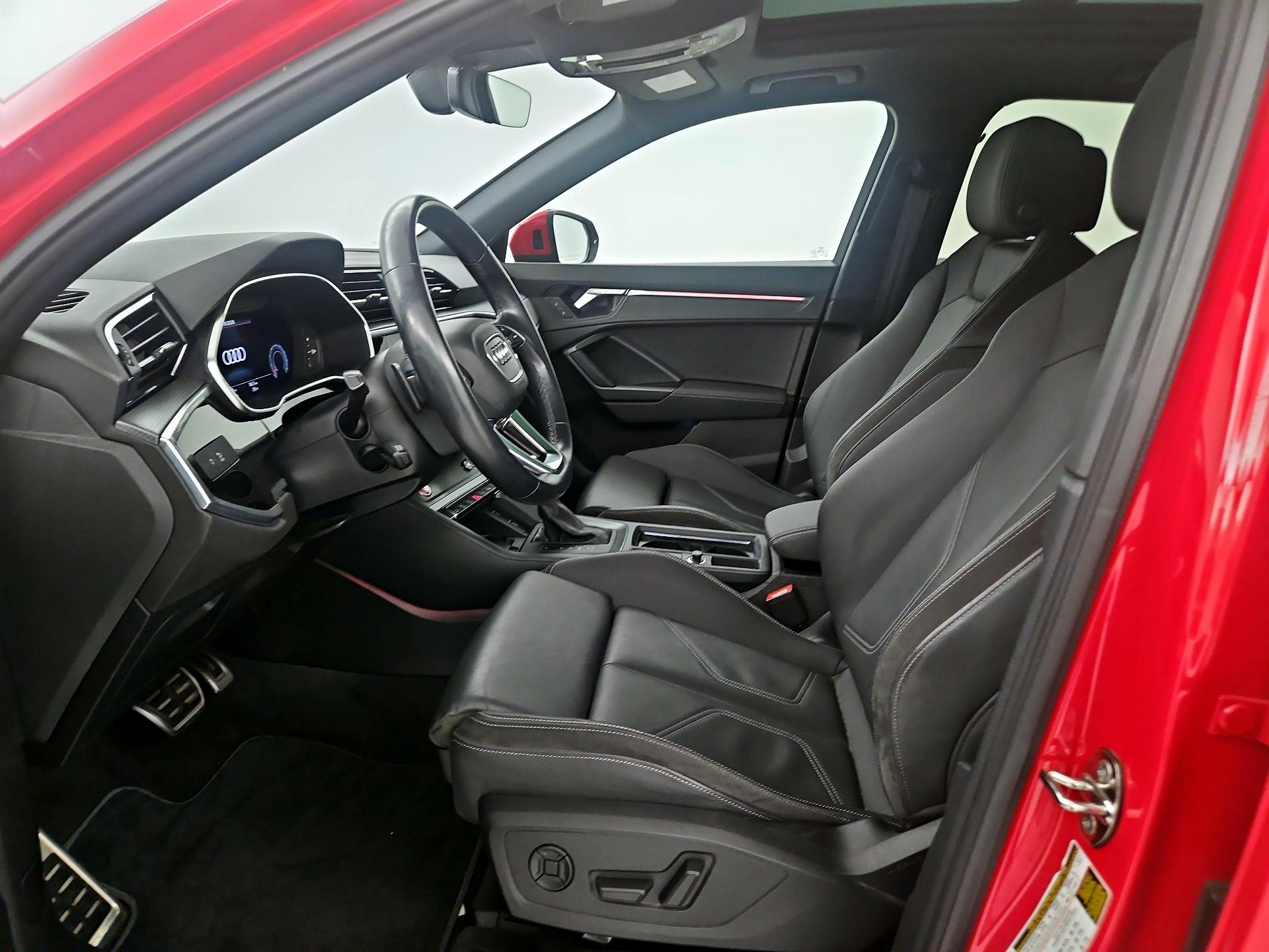 Thumbnail: 2021 Audi Q3 - 9