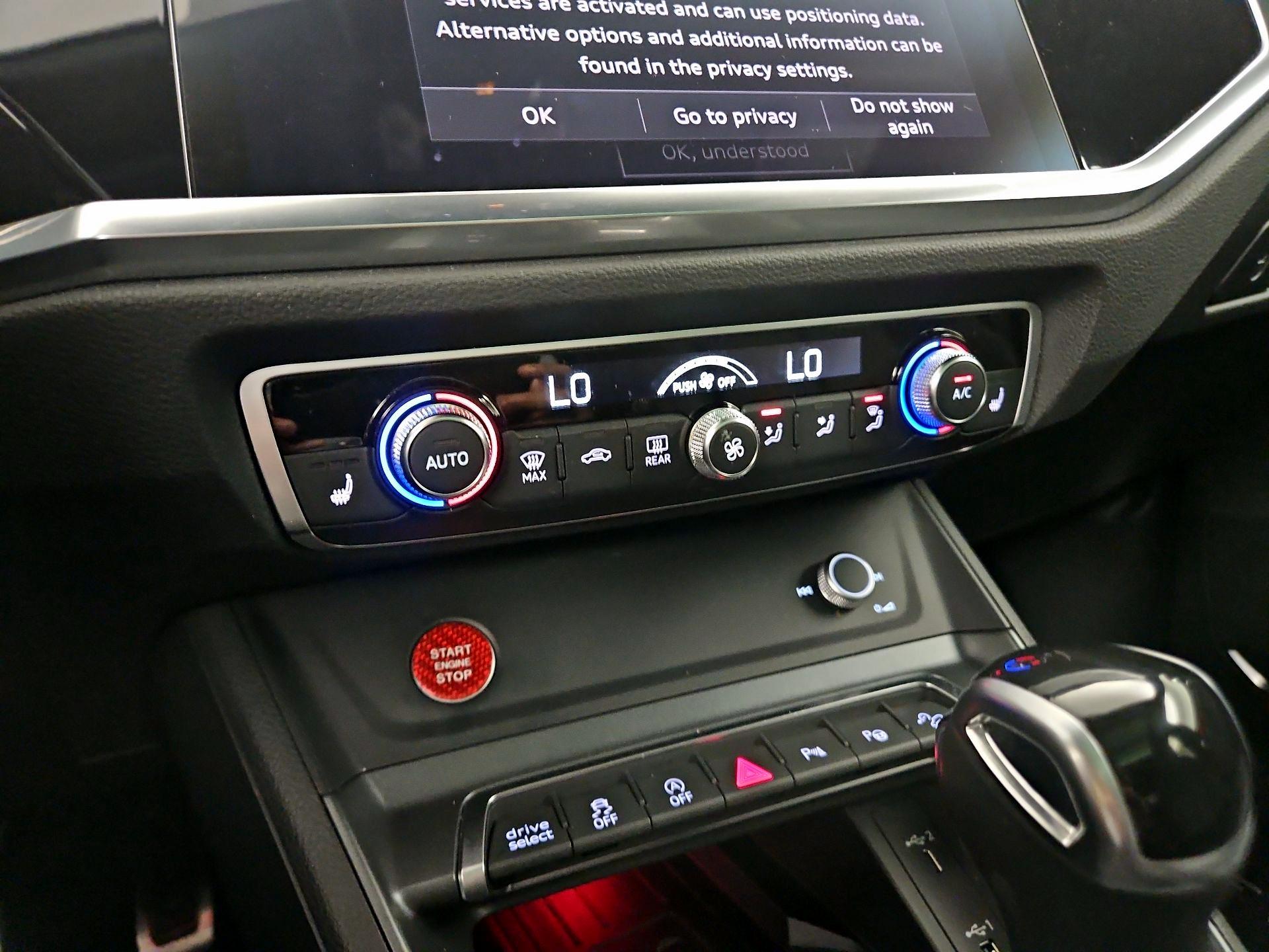 Thumbnail: 2021 Audi Q3 - 15