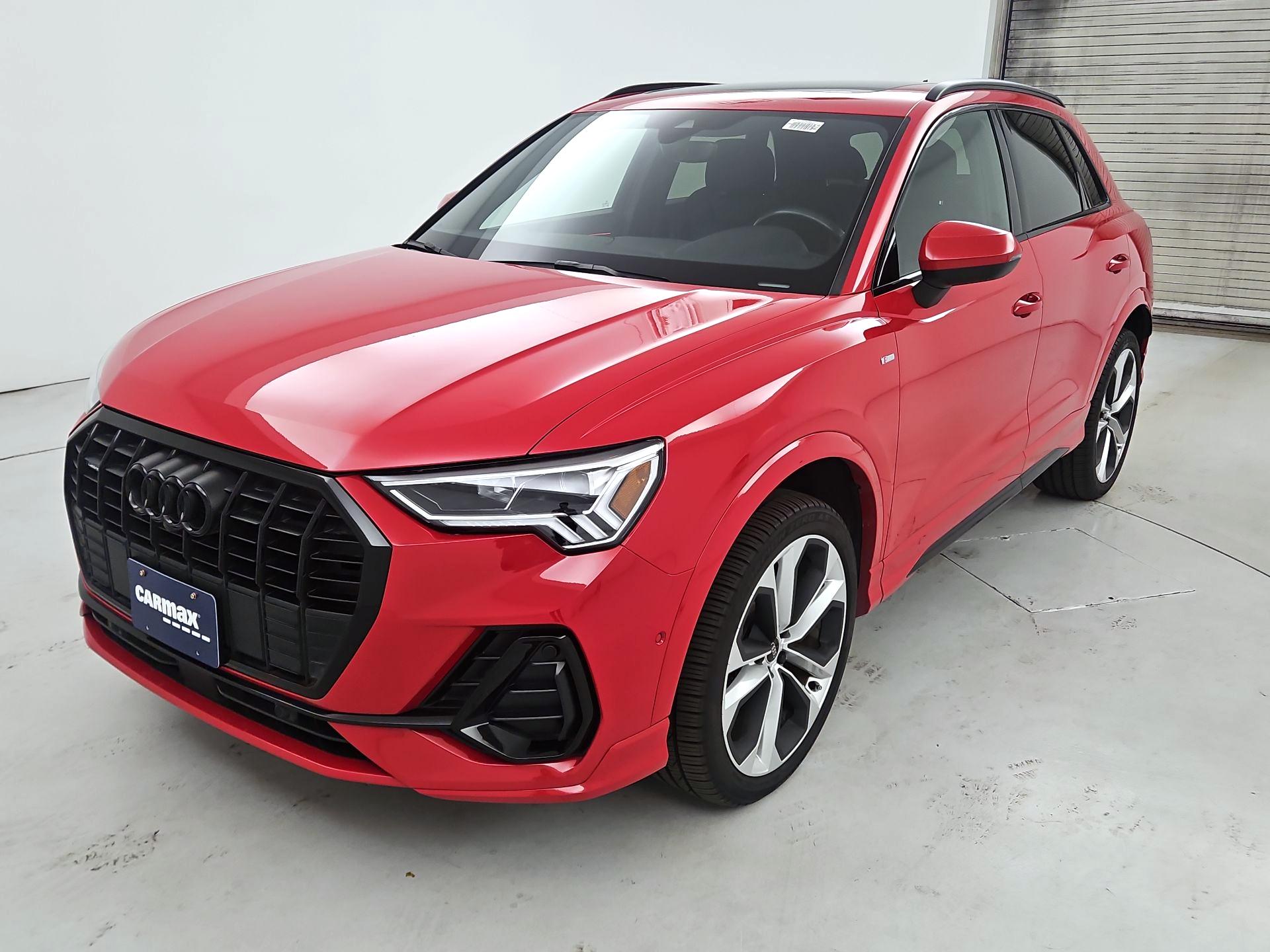 Thumbnail: 2021 Audi Q3 - 3