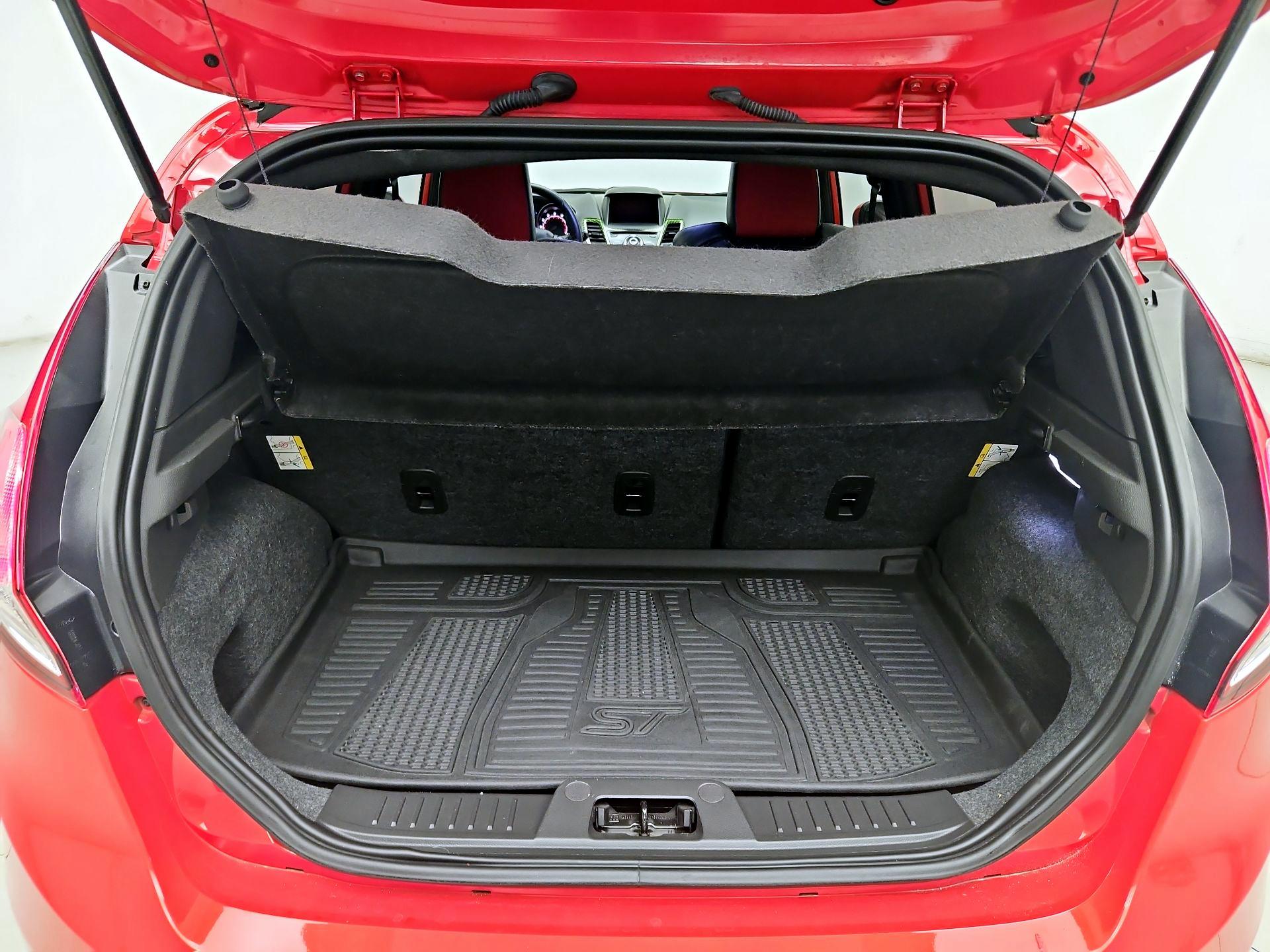 Thumbnail: 2014 Ford Fiesta - 19