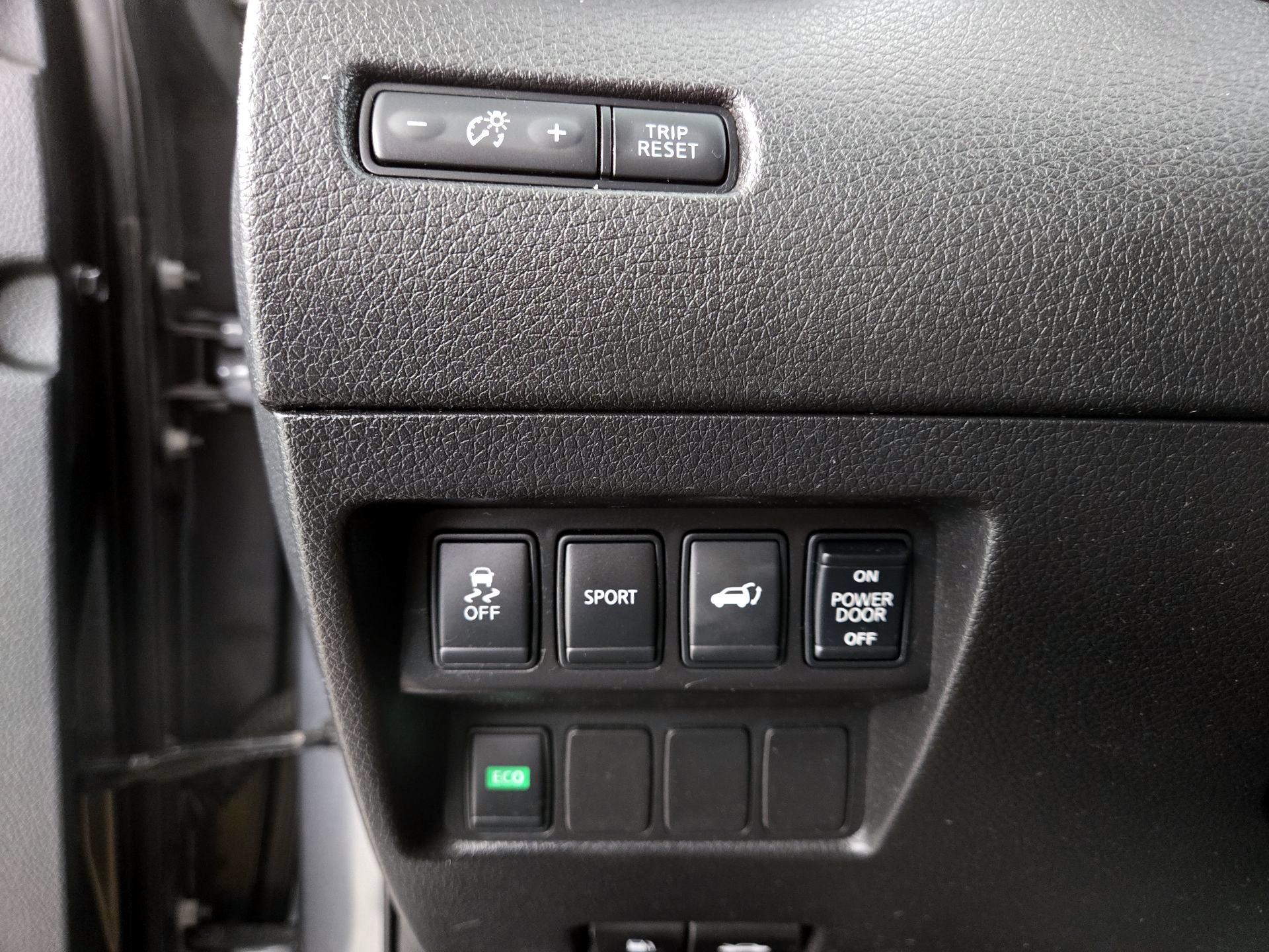 Thumbnail: 2016 Nissan Rogue - 13