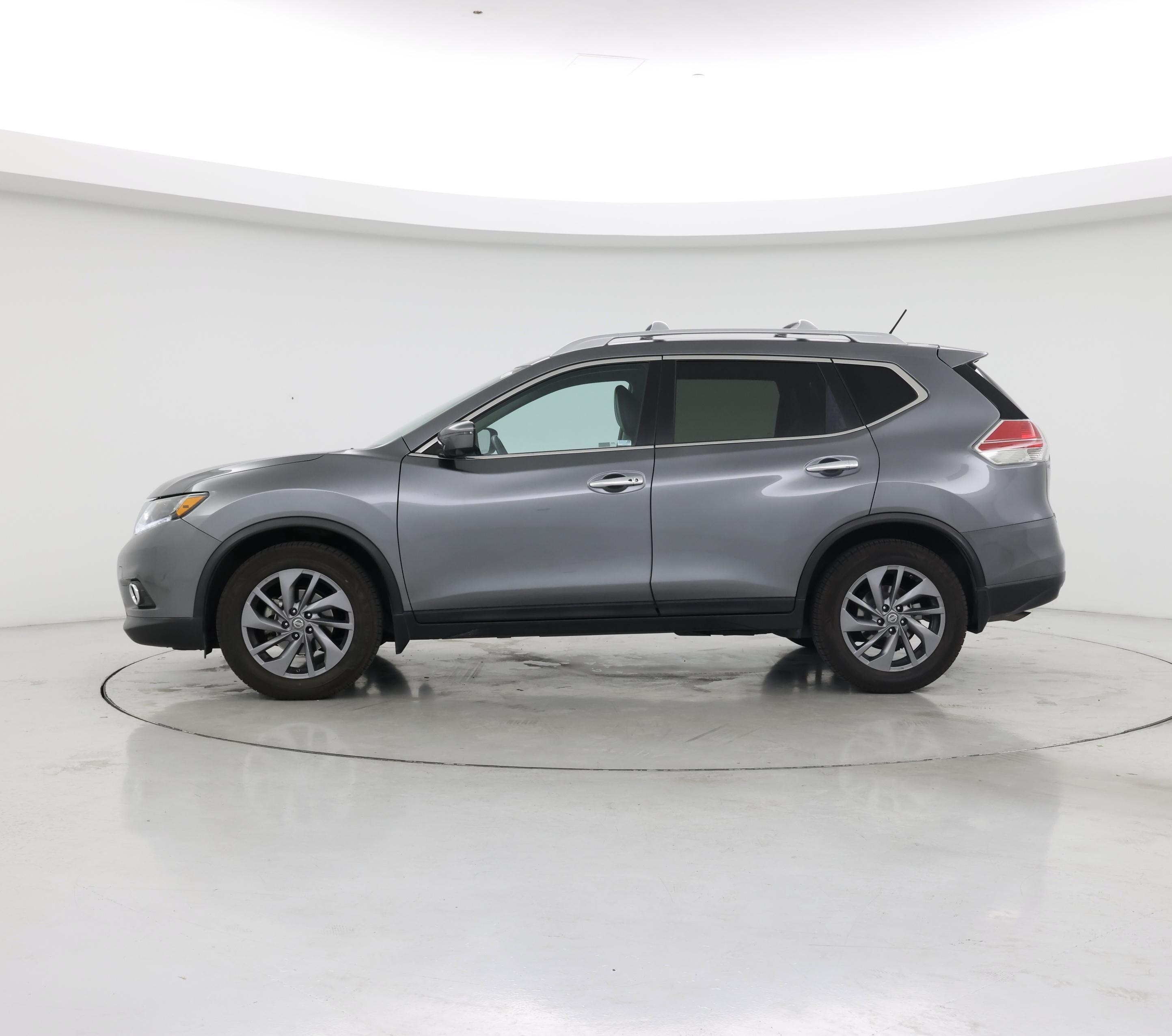 Thumbnail: 2016 Nissan Rogue - 3