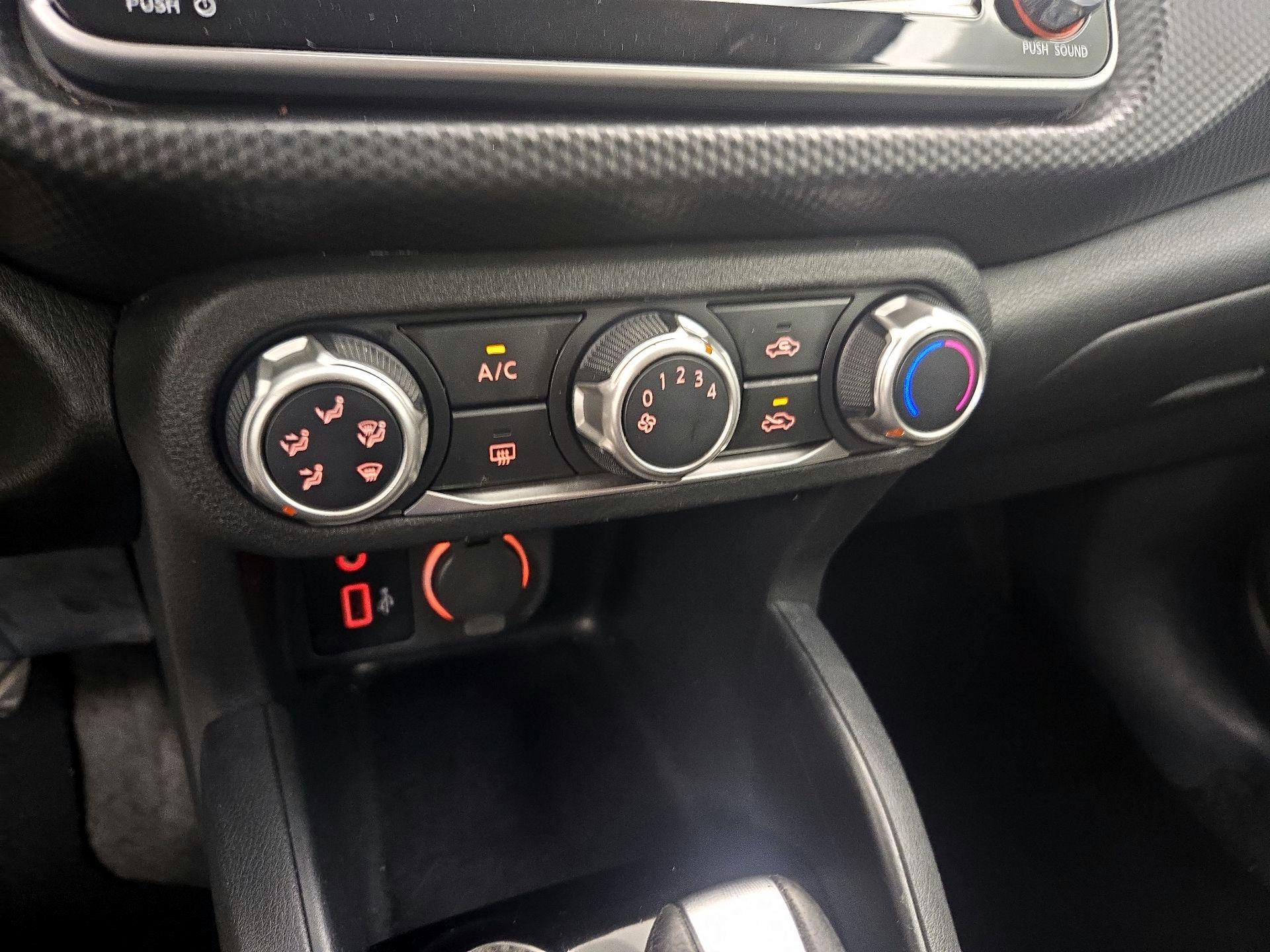 Thumbnail: 2021 Nissan Kicks - 16