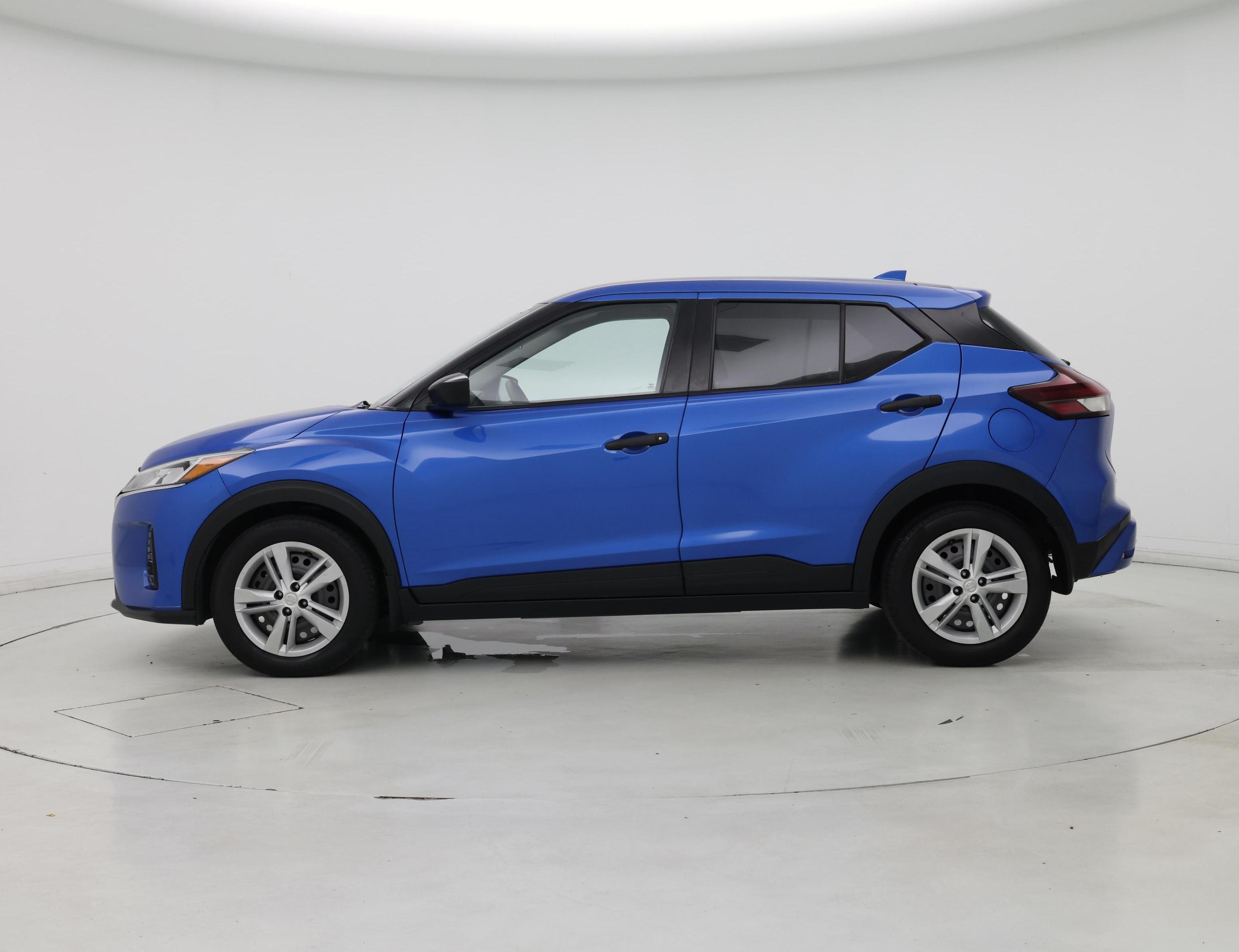 Thumbnail: 2021 Nissan Kicks - 3