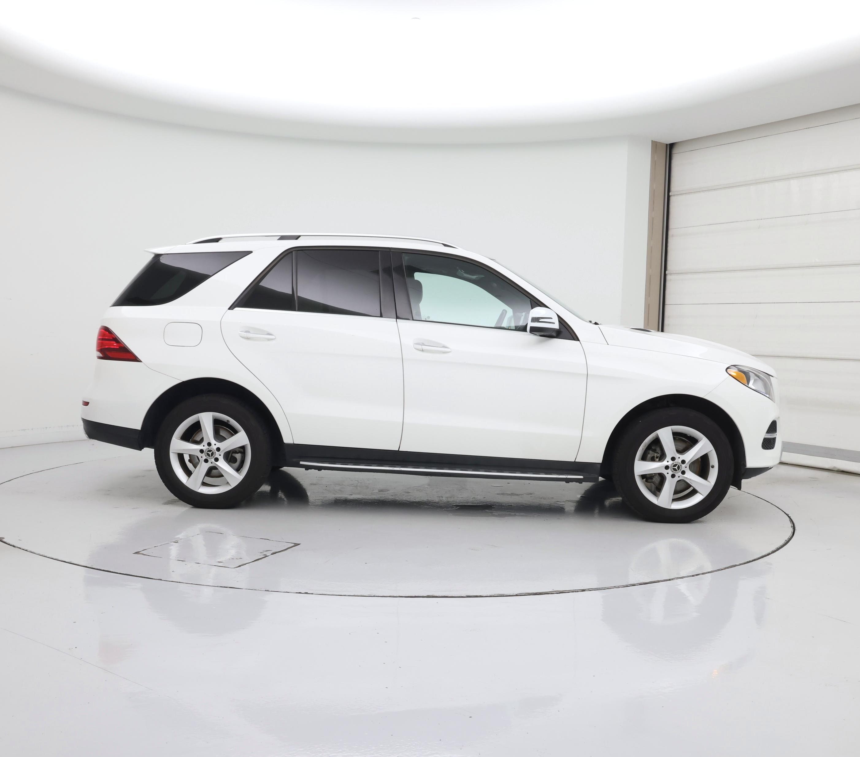 Thumbnail: 2018 Mercedes-Benz GLE - 7