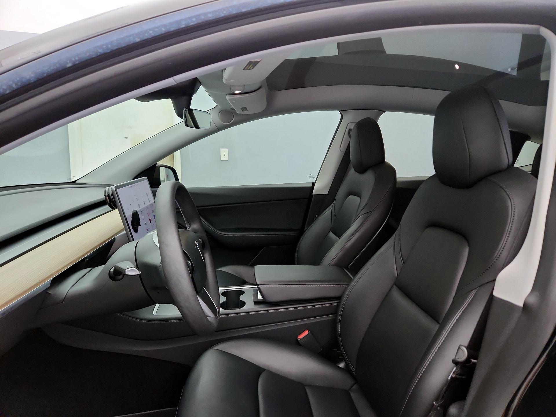Thumbnail: 2021 Tesla Model Y - 18
