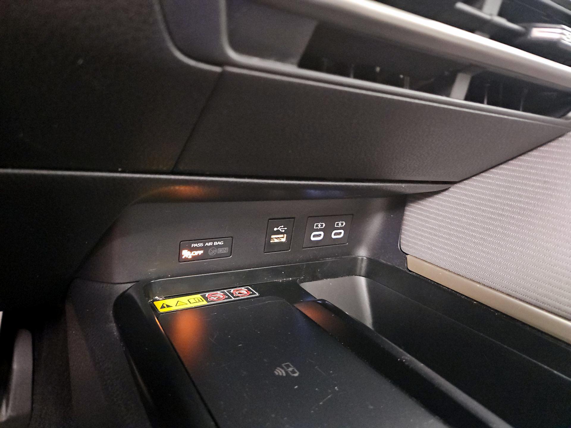 Thumbnail: 2025 Toyota Camry - 19