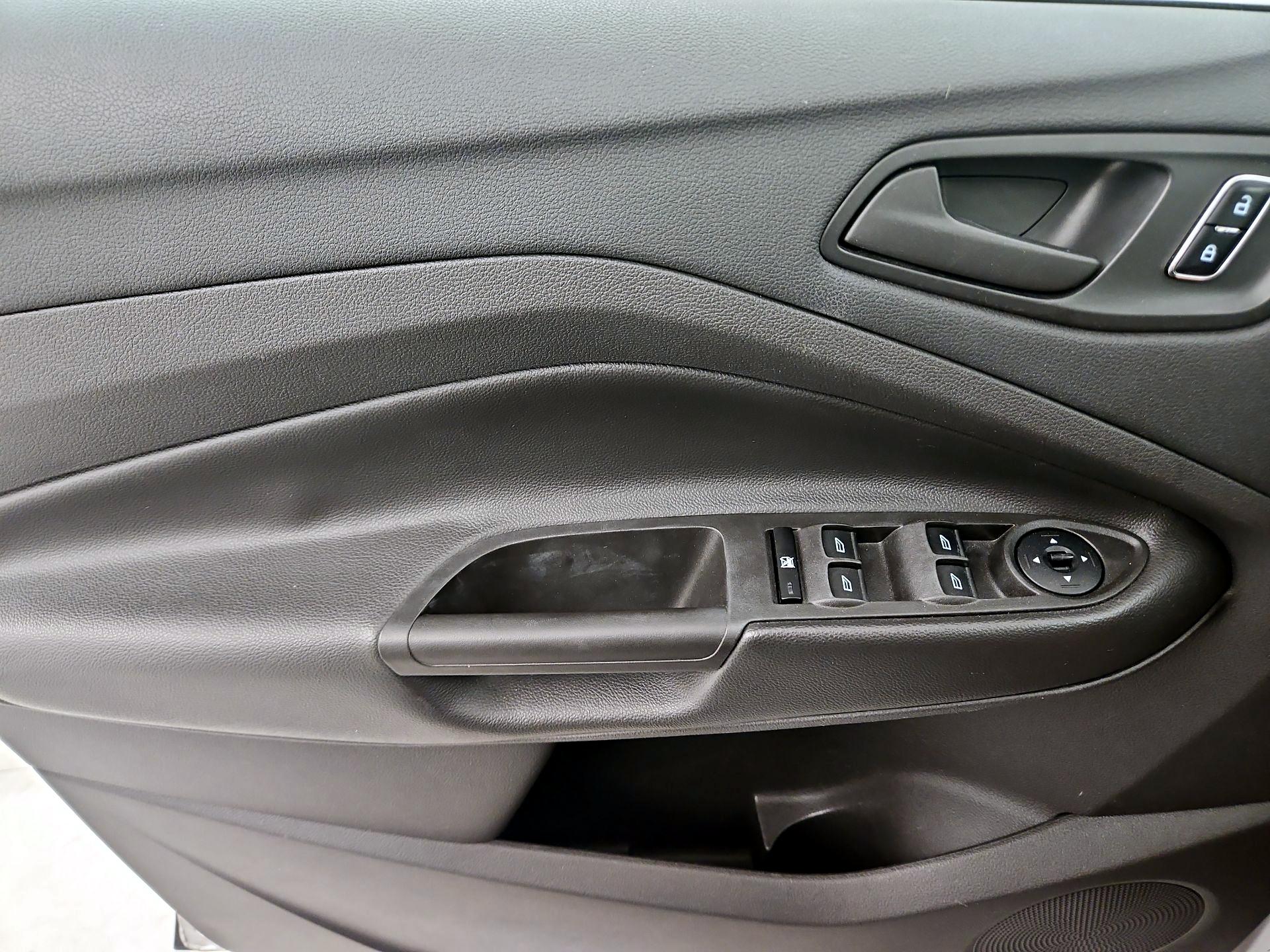 Thumbnail: 2016 Ford Escape - 12