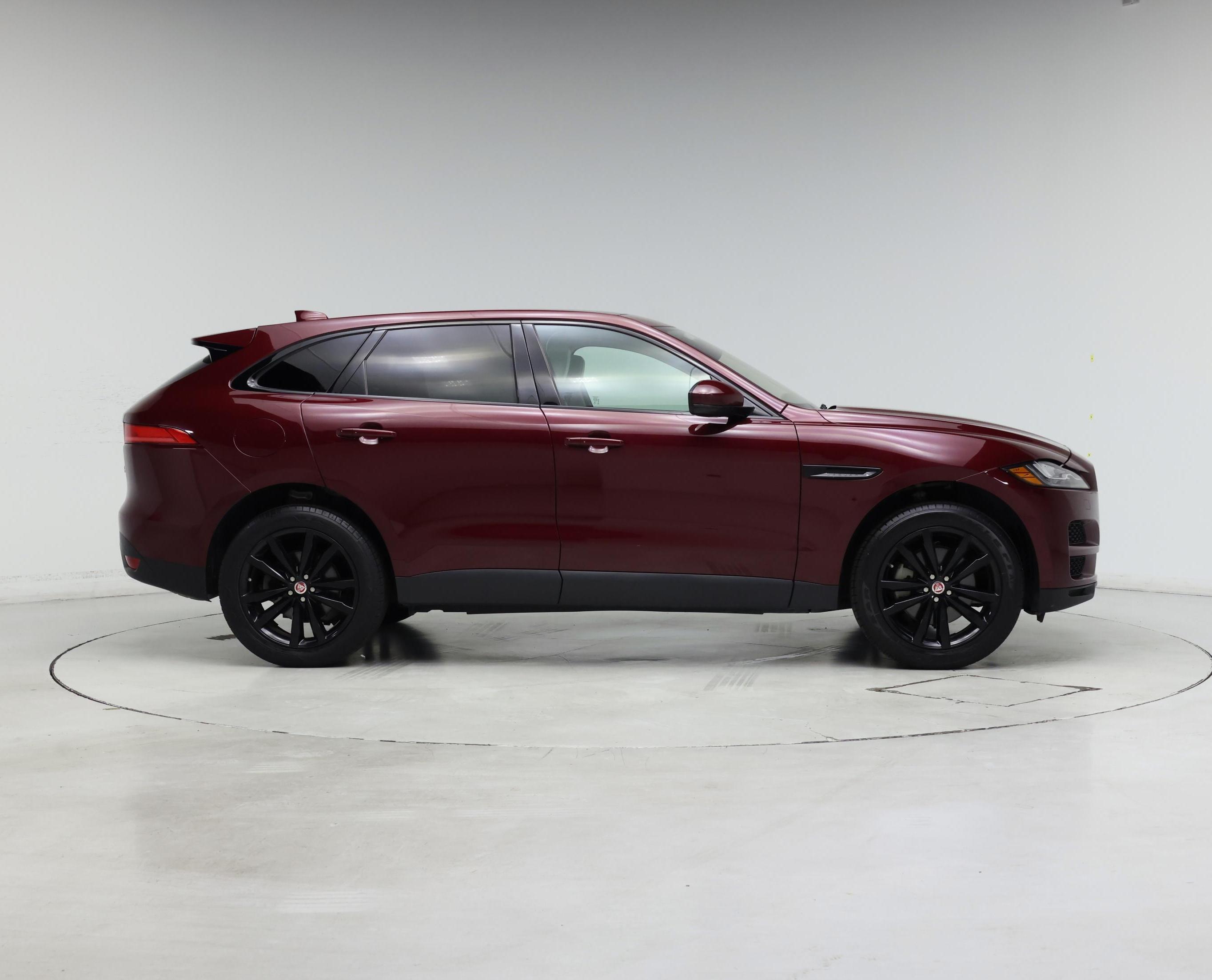Thumbnail: 2017 Jaguar F-Pace - 7