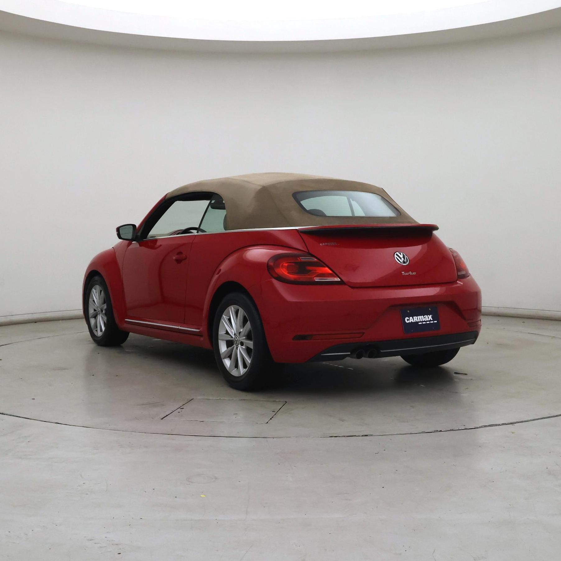 Thumbnail: 2017 Volkswagen Beetle - 2