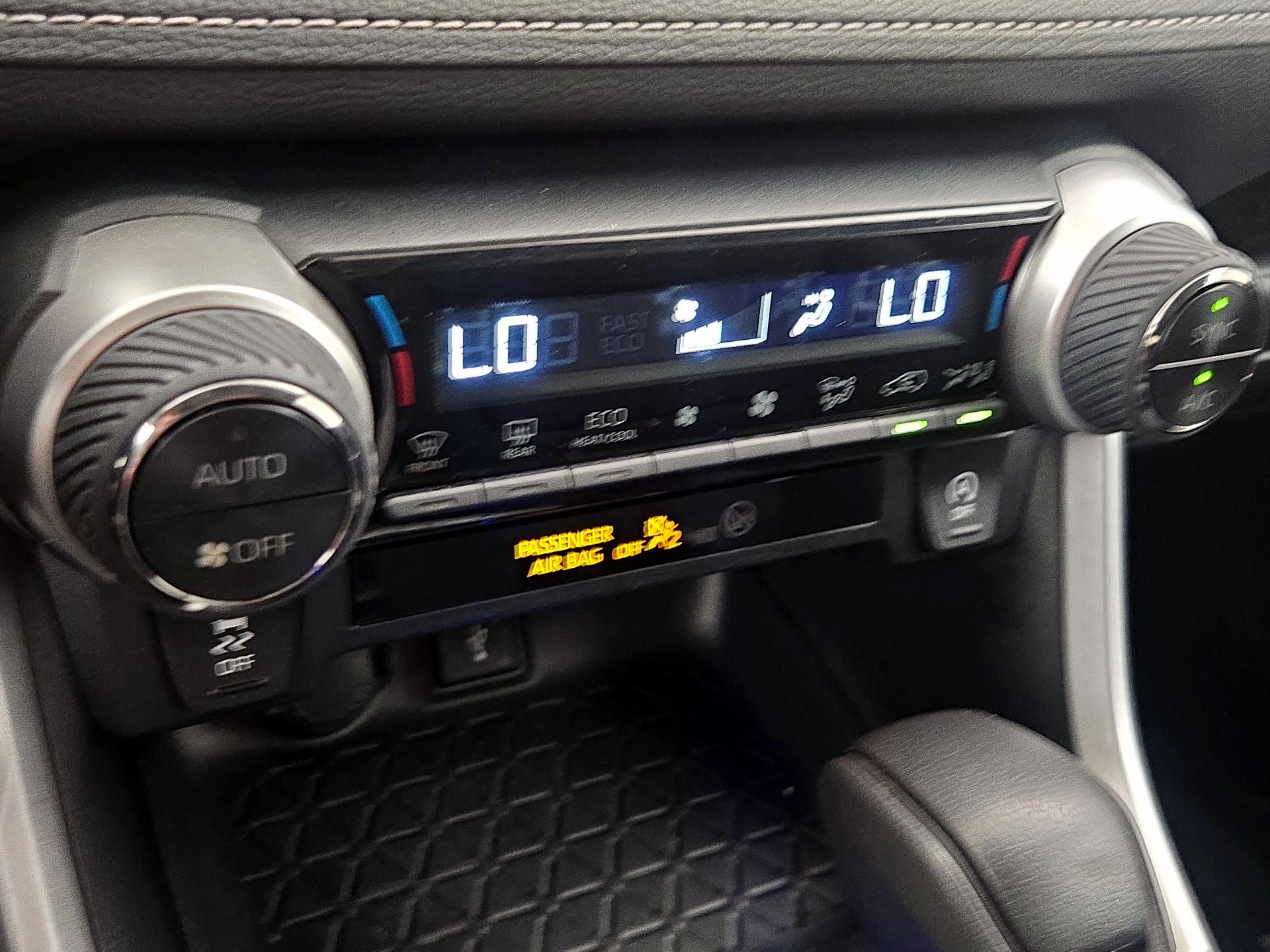 Thumbnail: 2021 Toyota RAV4 - 16