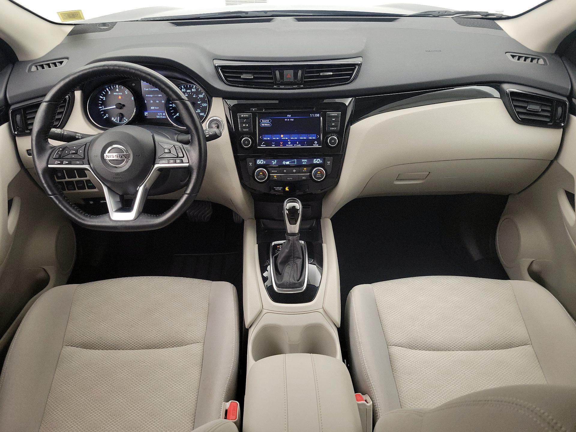 Thumbnail: 2021 Nissan Rogue Sport - 9