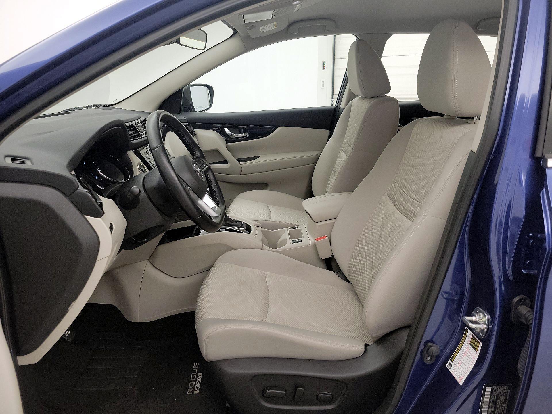 Thumbnail: 2021 Nissan Rogue Sport - 11