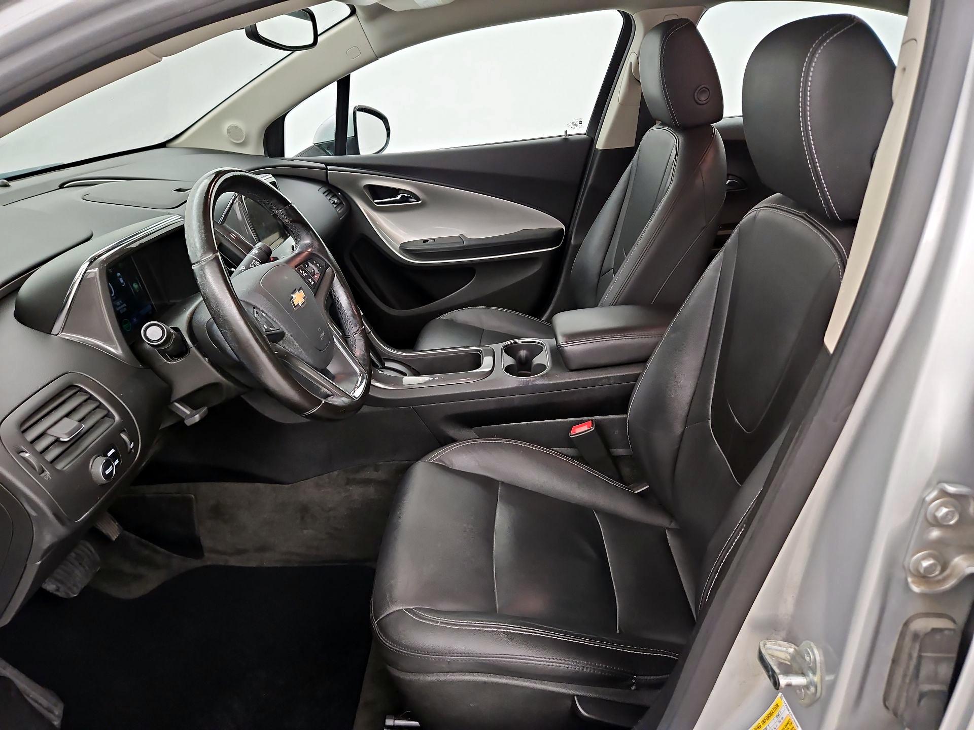 Thumbnail: 2015 Chevrolet Volt - 11