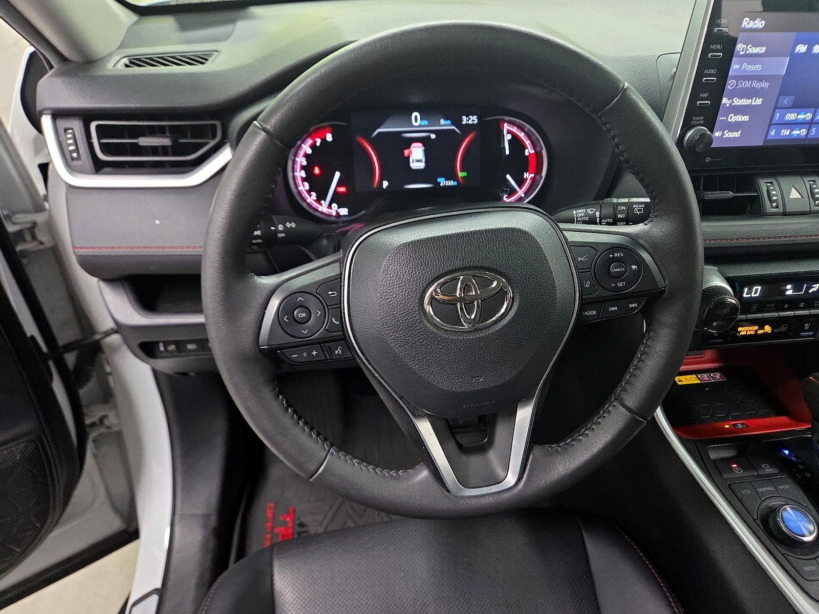 2022 Toyota RAV4 TRD Off-Road - Photo 11